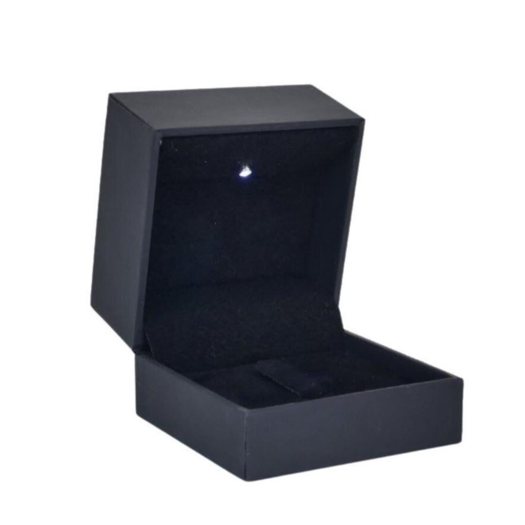 Classic 1.01ct Diamonds Stud Earrings in 18k White Gold - IGI Certified in vendita 6