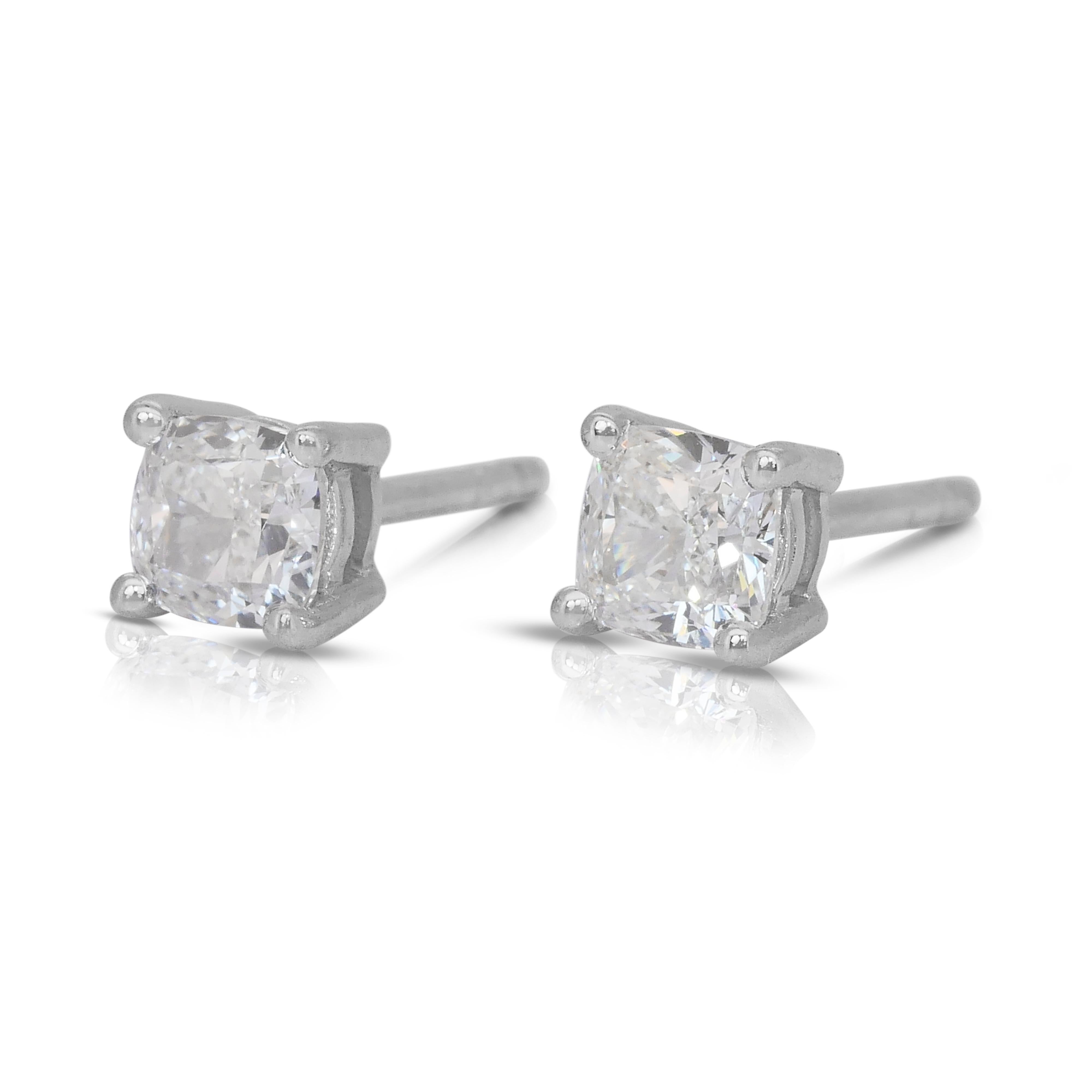 Taglio cuscino Classic 1.01ct Diamonds Stud Earrings in 18k White Gold - IGI Certified in vendita