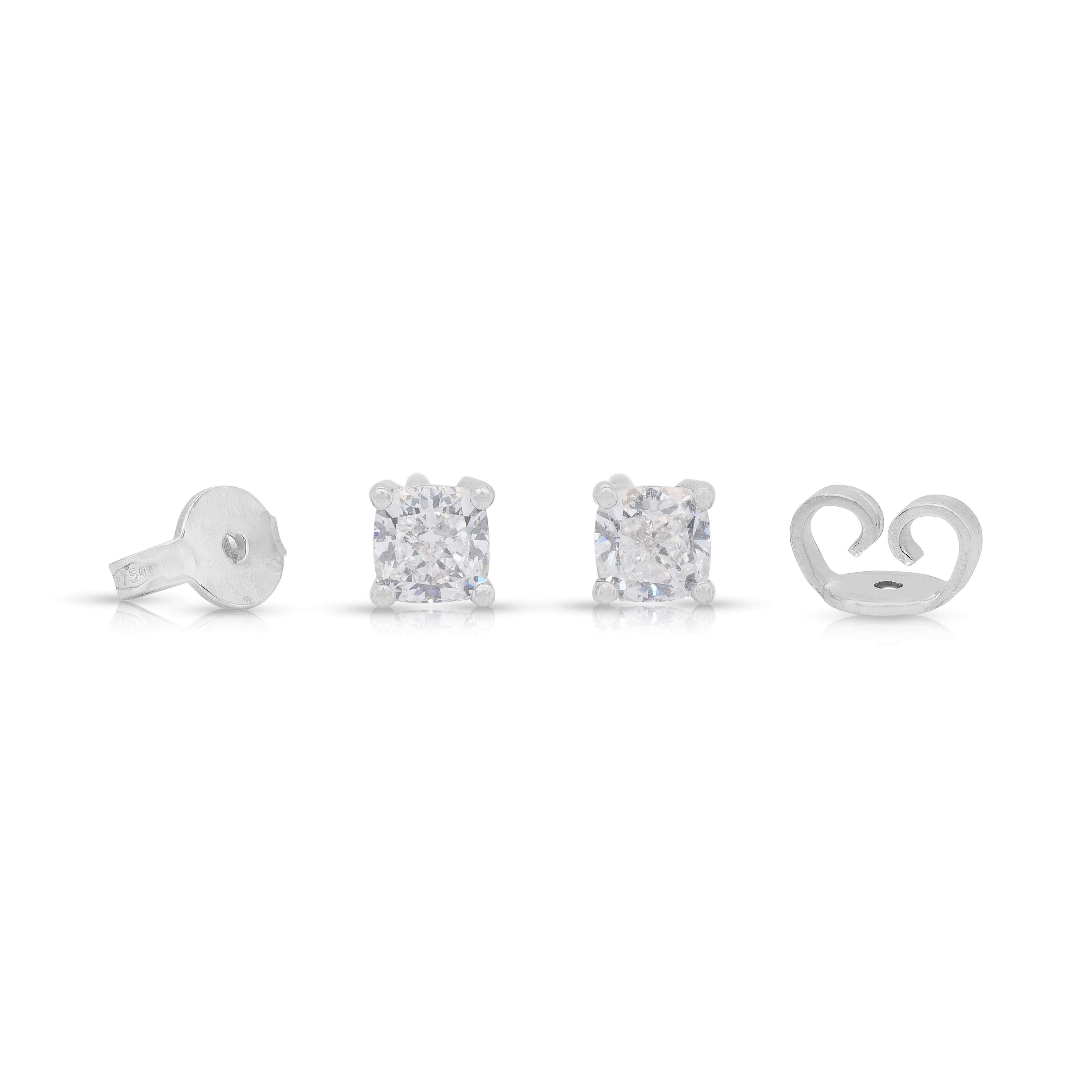 Boucles d'oreilles classiques en or blanc 18 carats avec 1,02 ct de diamants - certifiées GIA en vente 5