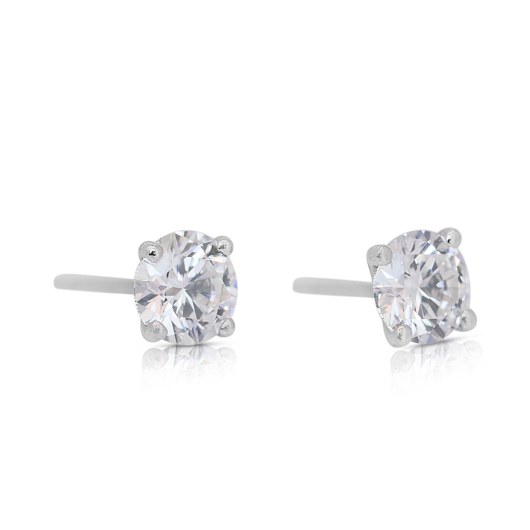 Classic 1.03ct Triple Excellent Ideal Cut Diamonds Stud Earrings In New Condition In רמת גן, IL