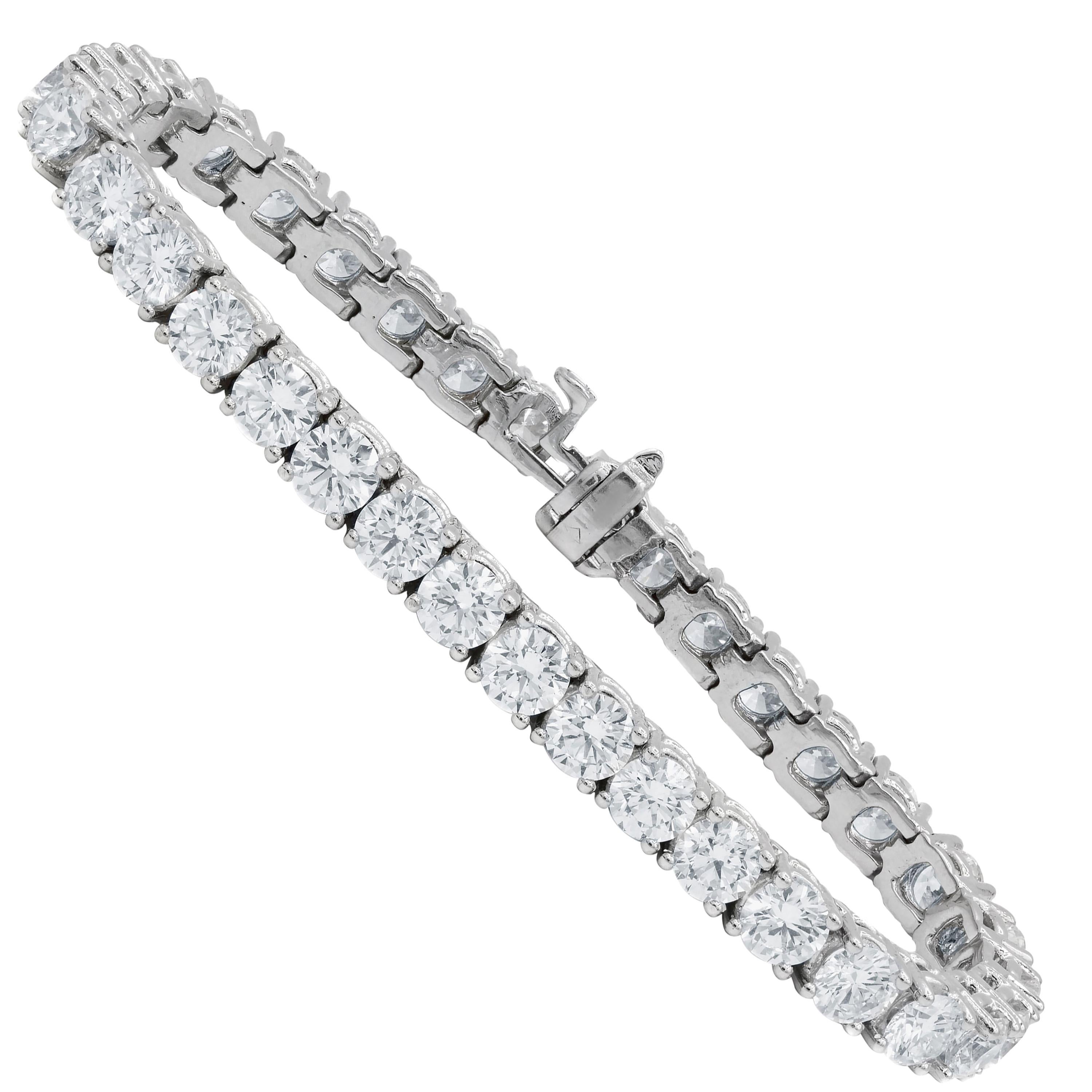 Bracelet de tennis classique en or blanc avec diamants de 10,60 carats