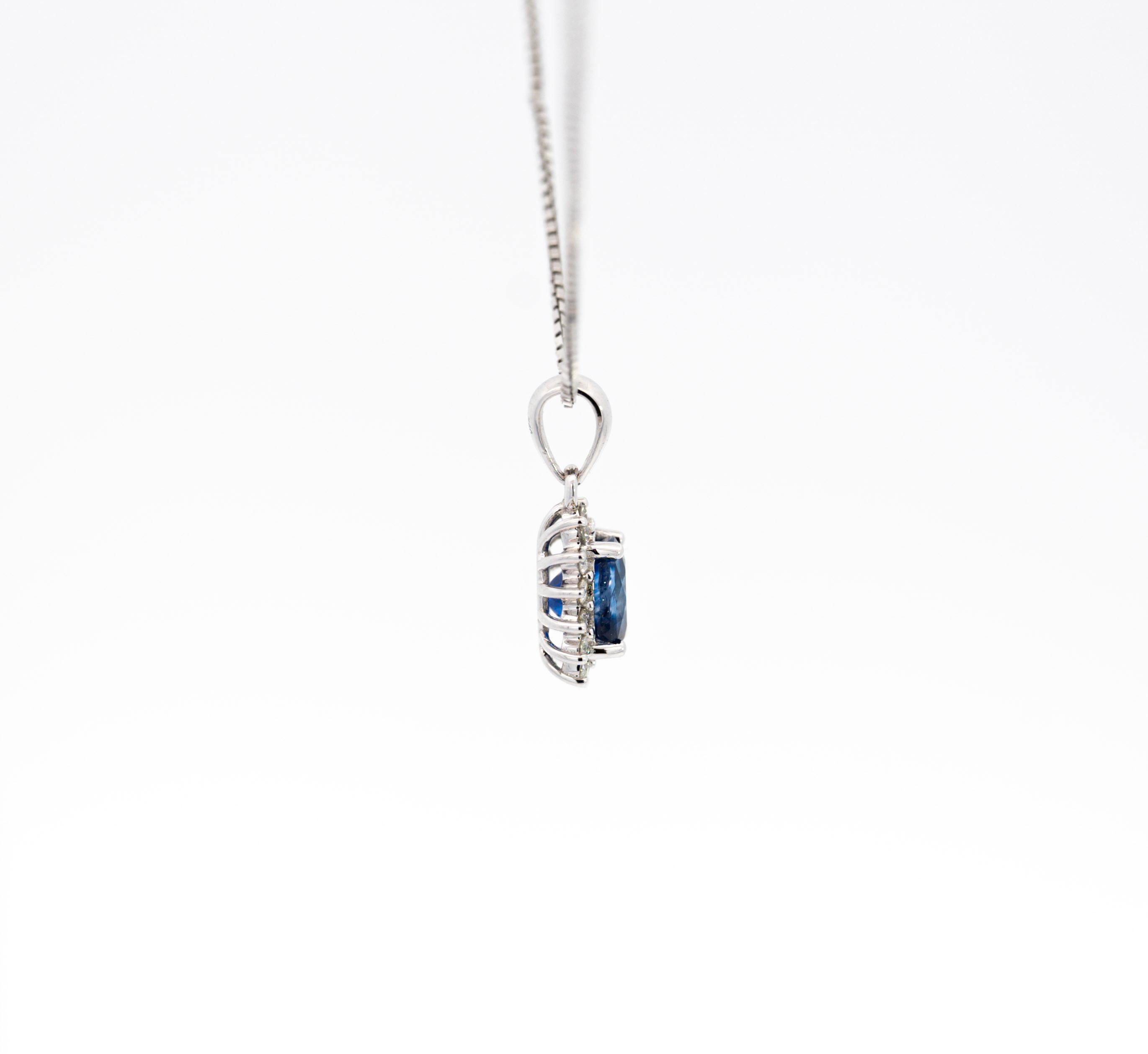Women's Classic 1.20 Carat Oval-Cut Blue Sapphire & Diamond Halo 18KW Pendant Necklace  For Sale