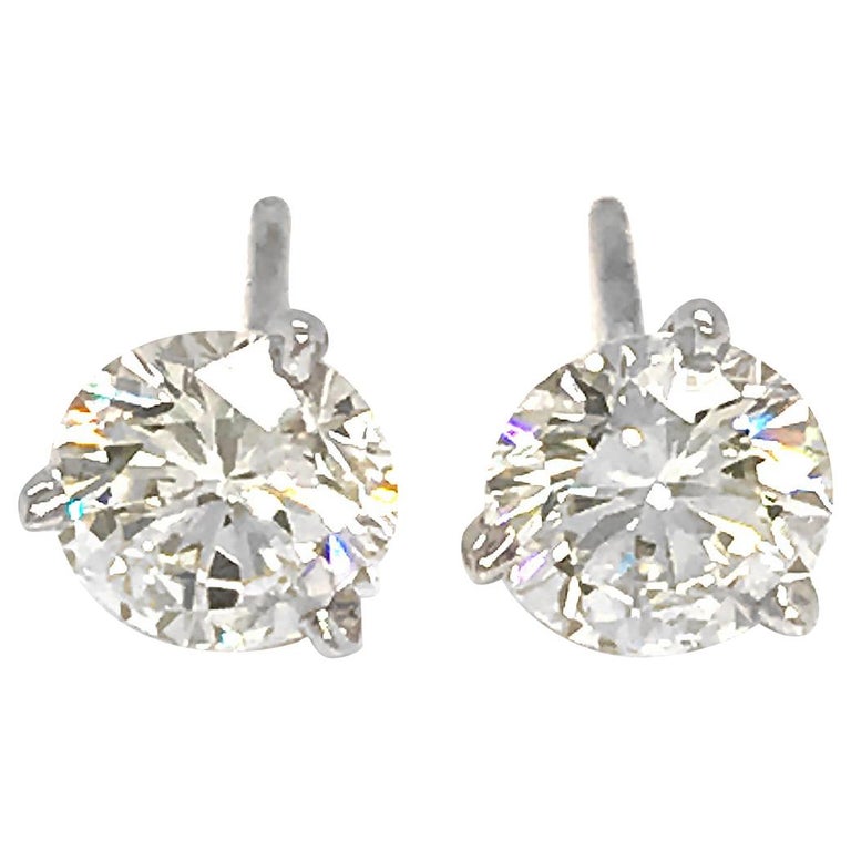 Classic 14 Karat White Gold 1 60 Carat Diamond Studs Earrings For