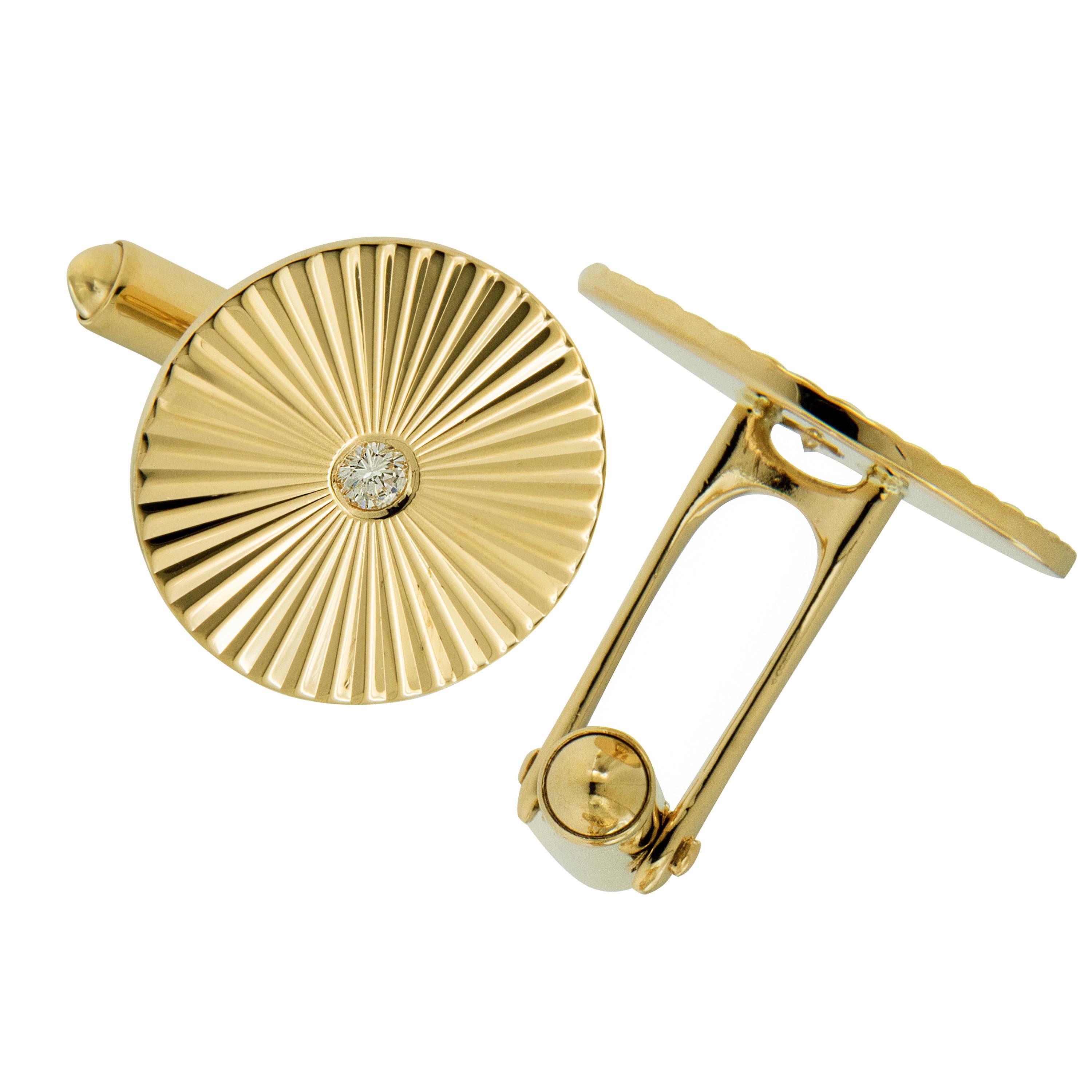 Classic cufflinks for the sharp dressed man! Crafted in 14 karat yellow gold in fluted fashion & timeless round shape, these staples are topped off with one diamond. Sturdy cufflink components for optimal placement on your cuff.
14KYG
Diamond= 0.22