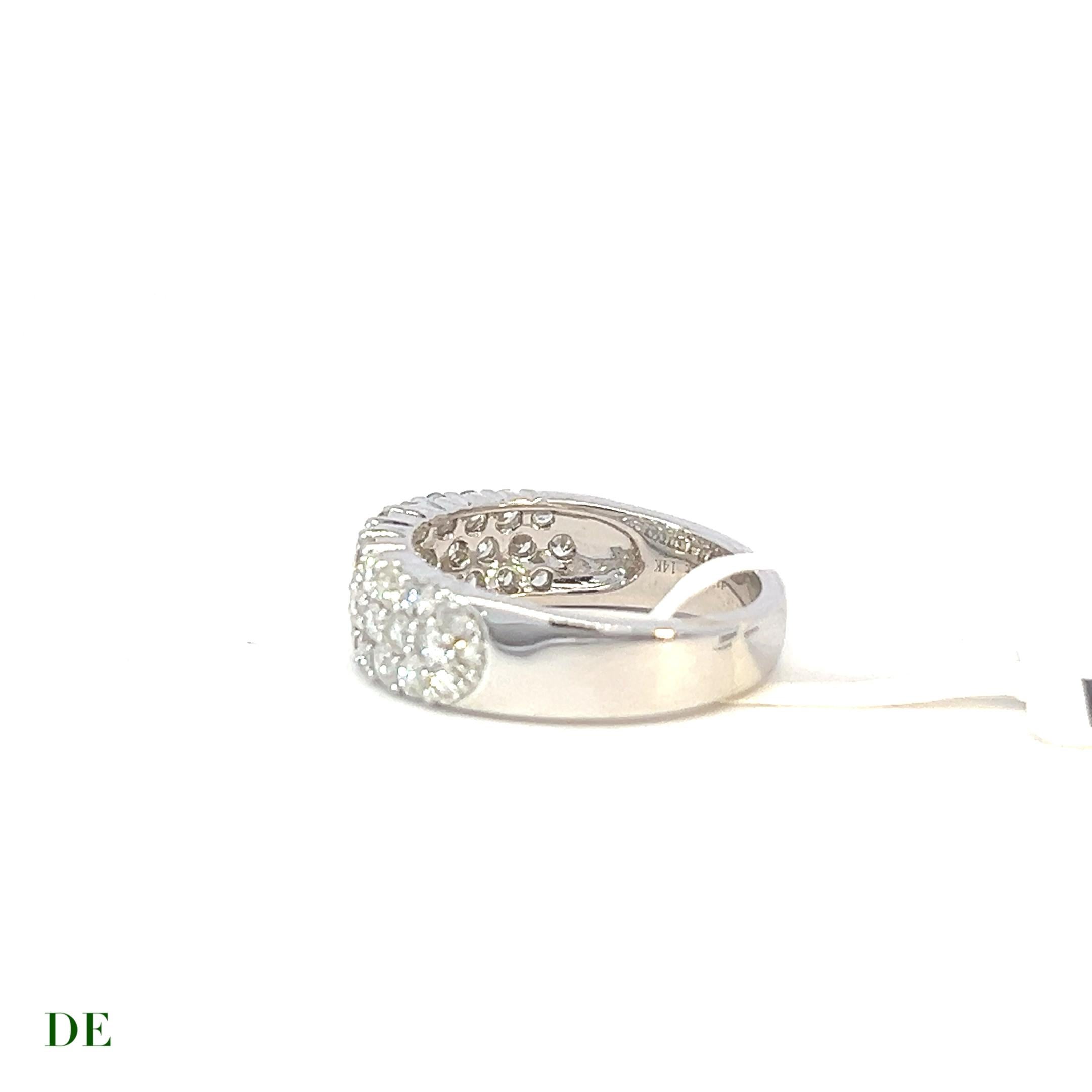 Classic 14k Gold 1,396 Karat Elegantes Cluster Diamantband Ring im Zustand „Neu“ im Angebot in kowloon, Kowloon