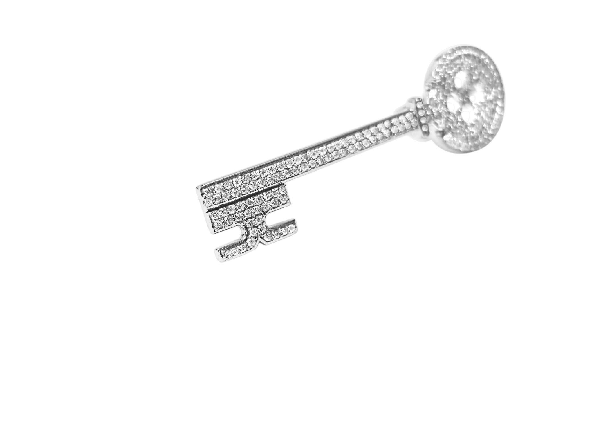 Women's or Men's Classic 14k Gold 2 carats Diamond Key Pendant For Sale