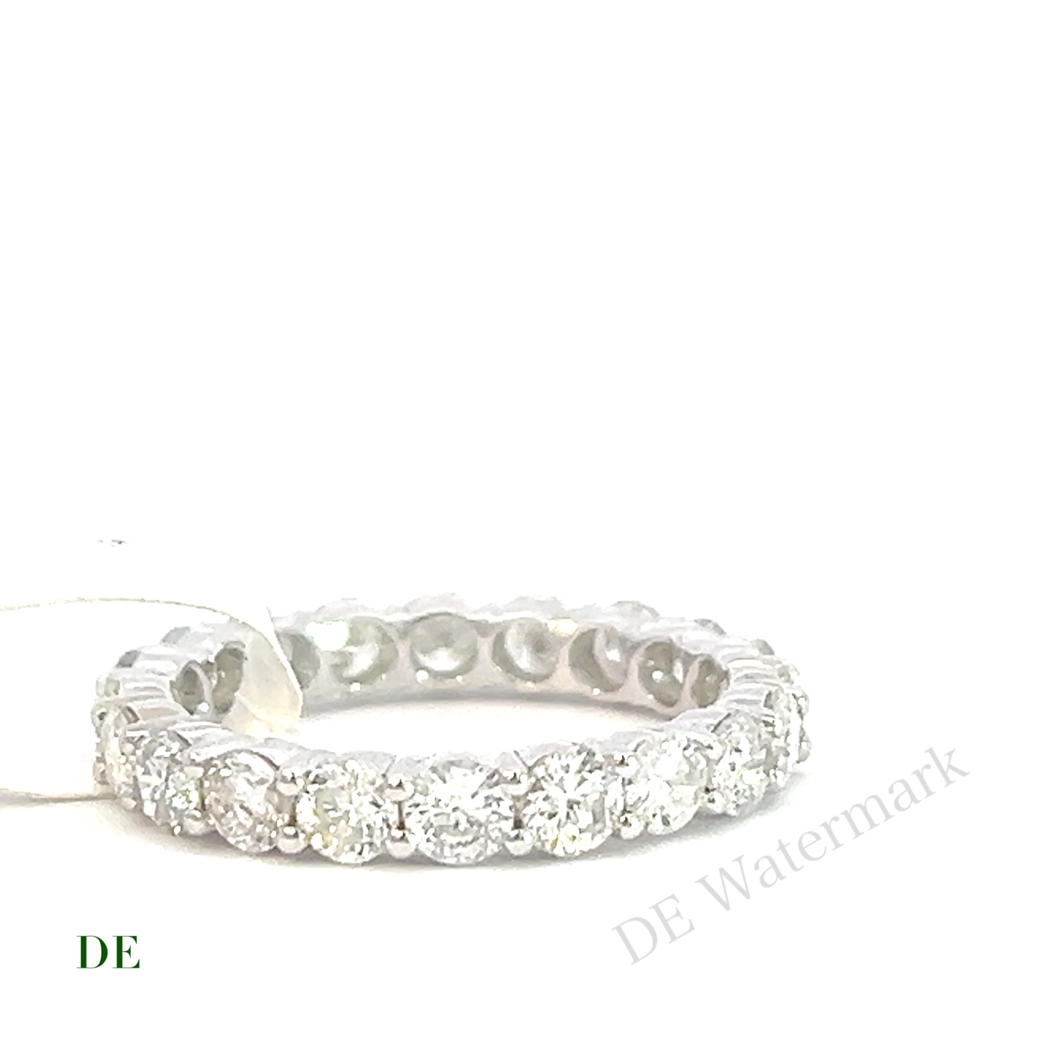 Classic 14k Gold 2.126 Carat Elegant Eternity Band Diamond Ring

Introducing the Classic 14k Gold 2.126 Carat Elegant Eternity Band Diamond Ring, a stunning symbol of timeless beauty and sophistication. This exceptional ring is designed to make a