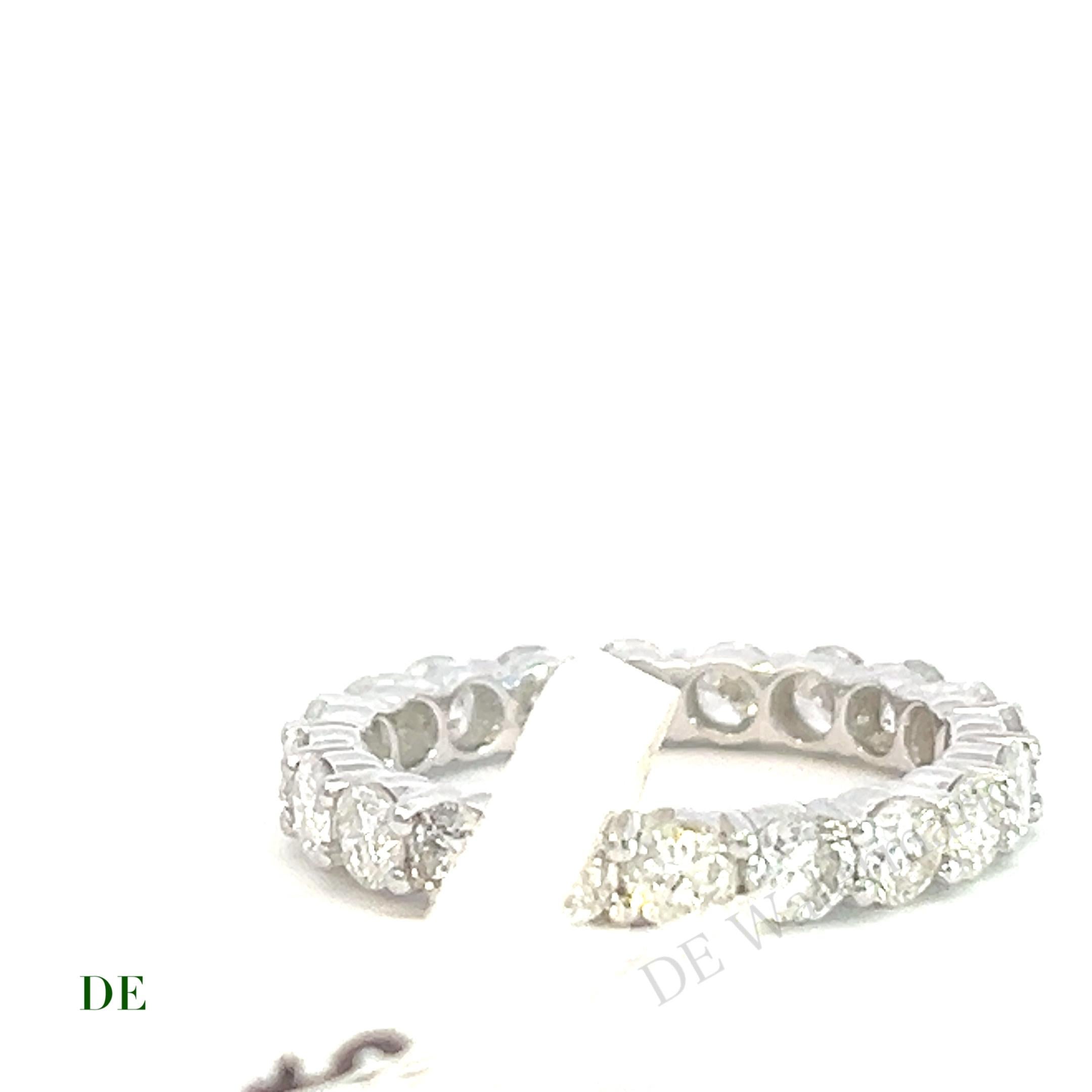 Classic 14k Gold 2.126 Carat Elegant Eternity Band Diamond Ring For Sale 3