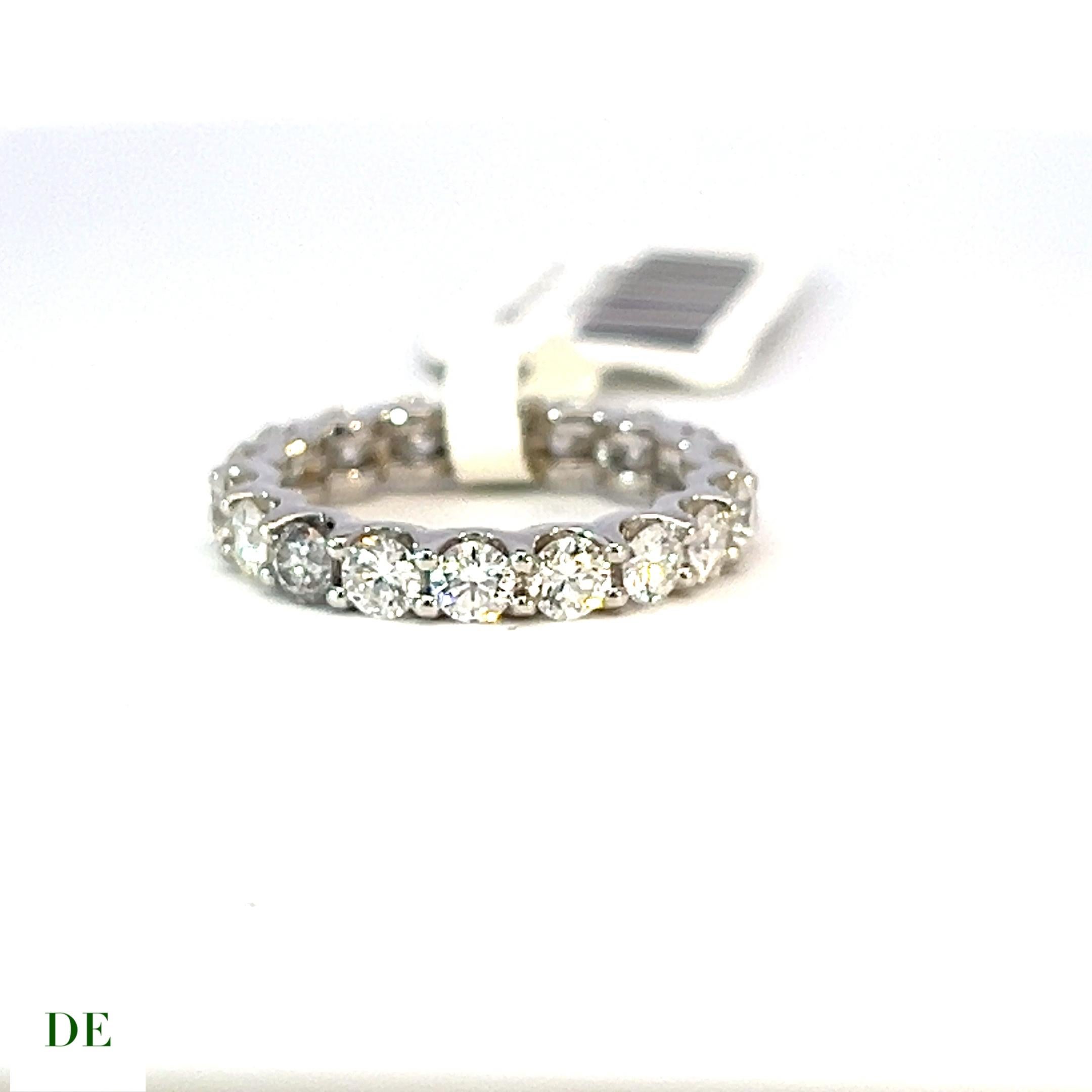 Women's or Men's Classic 14k Gold 2.18 Carat Elegant Eternity Band Diamond Ring For Sale