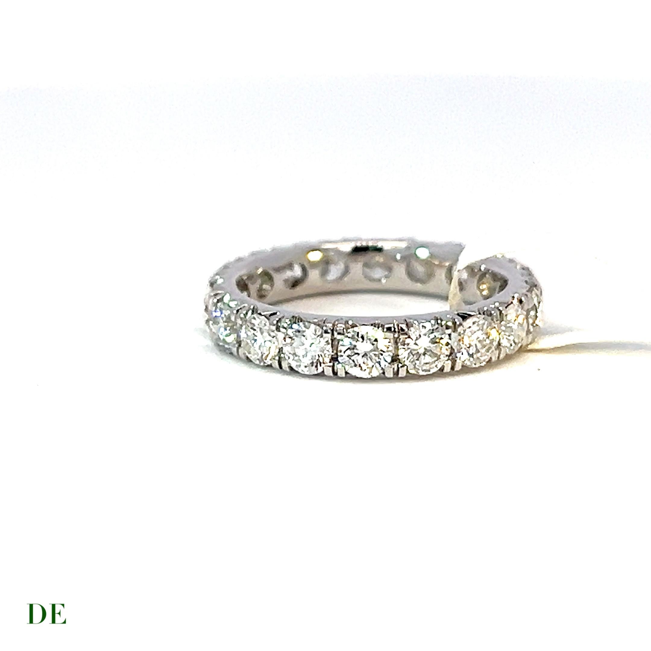 Classic 14k Gold 2.65 Carat Elegant Eternity Band Diamond Ring In New Condition For Sale In kowloon, Kowloon