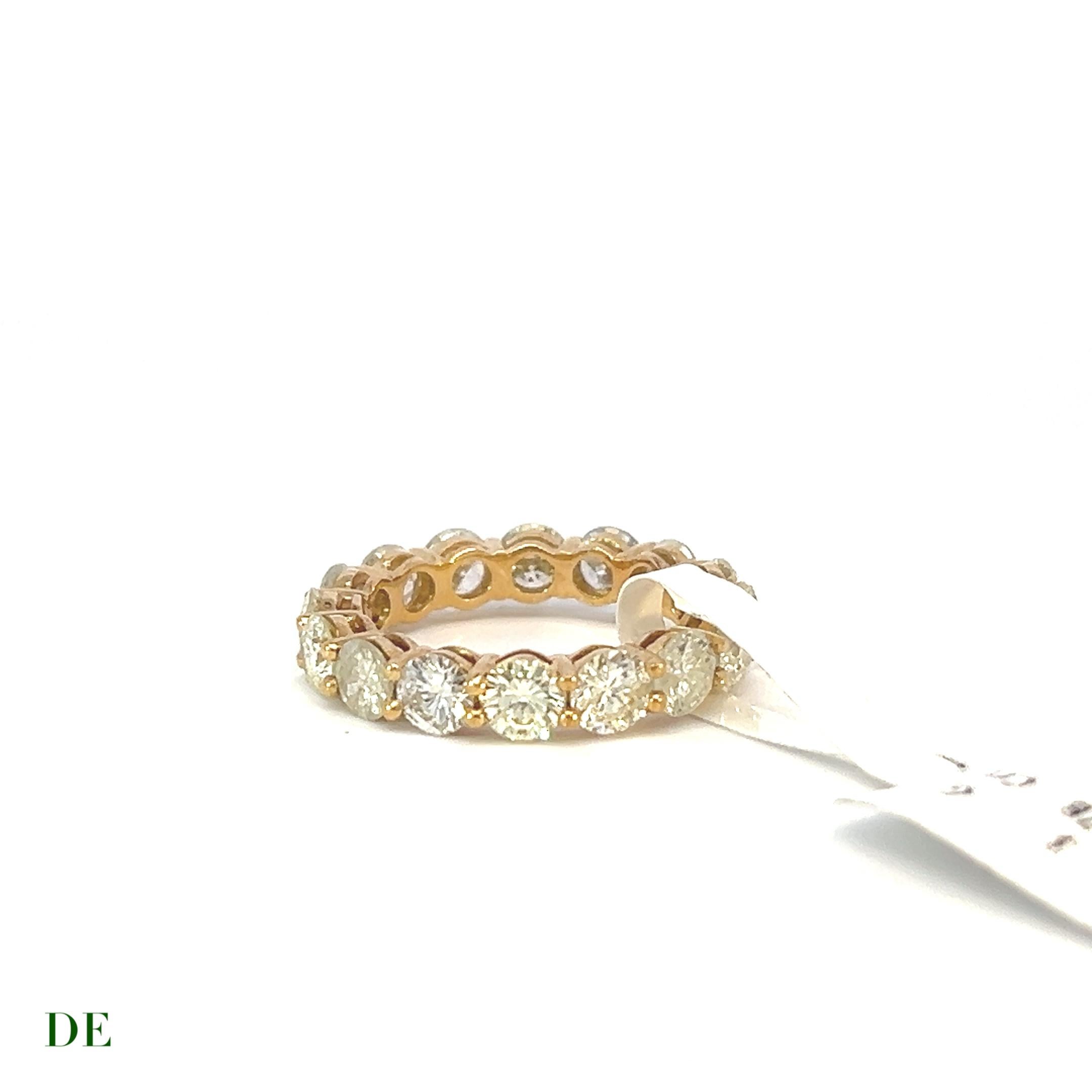 Classic 14k Gold 3.78 Carat Elegant Eternity Band Diamond Ring In New Condition For Sale In kowloon, Kowloon