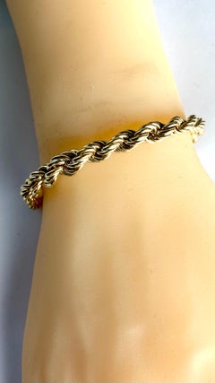 Classic 14K Gold Rope Chain Bracelet Perfect for Stacking and Unisex Wear