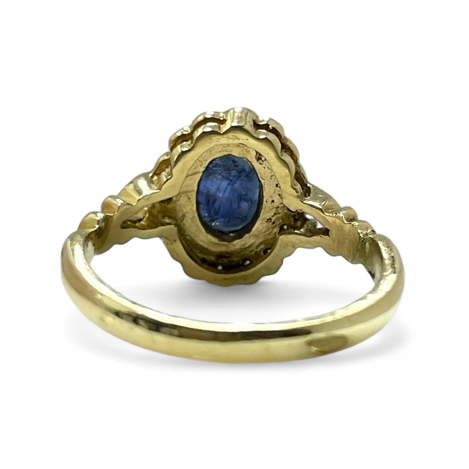 Women's or Men's Classic 14K Gold Sapphire Halo Ring with Diamond Accents For Sale