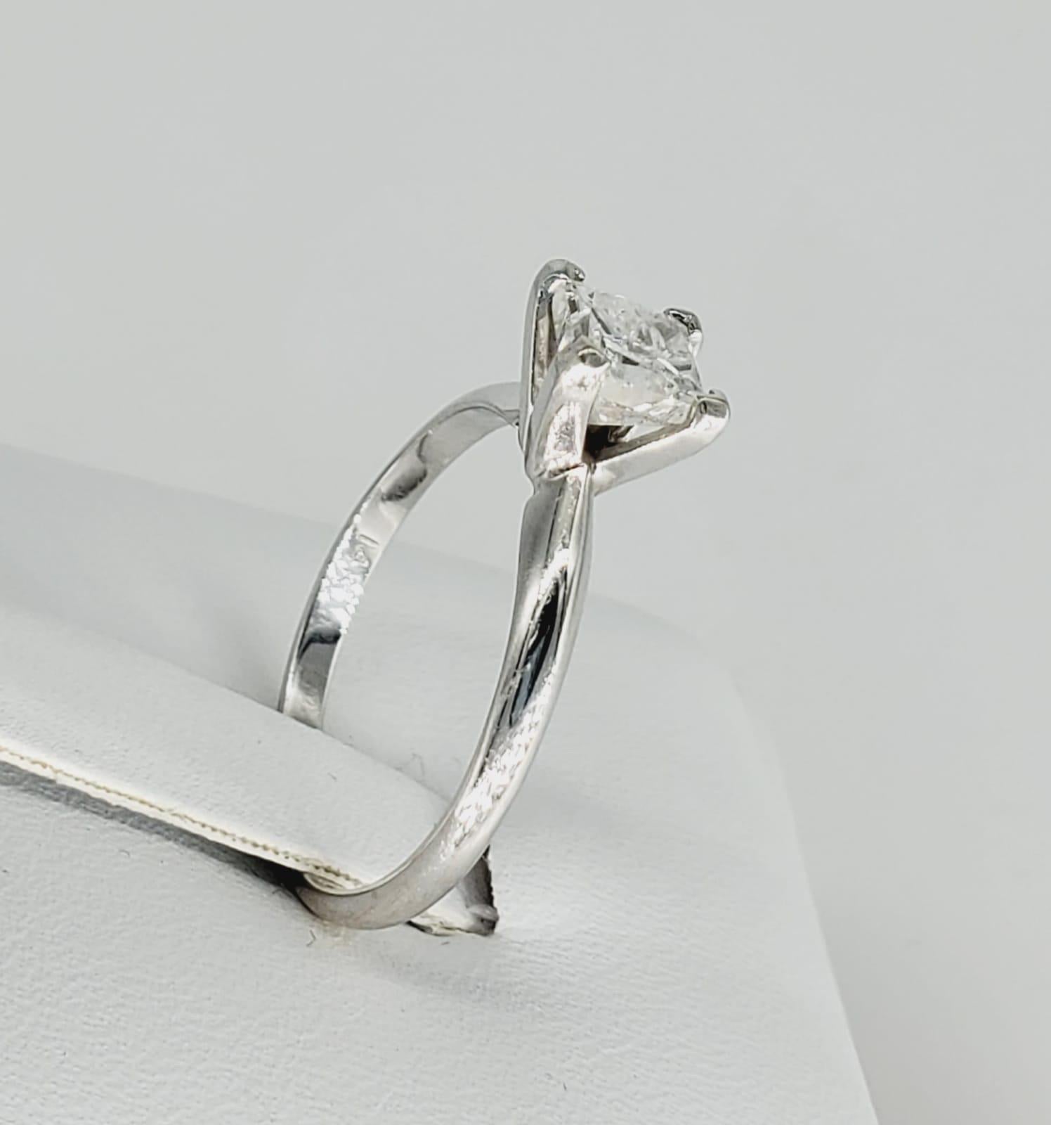Women's Classic 14 Karat White Gold 0.75 Carat Princess Cut Diamond Solitaire Ring For Sale