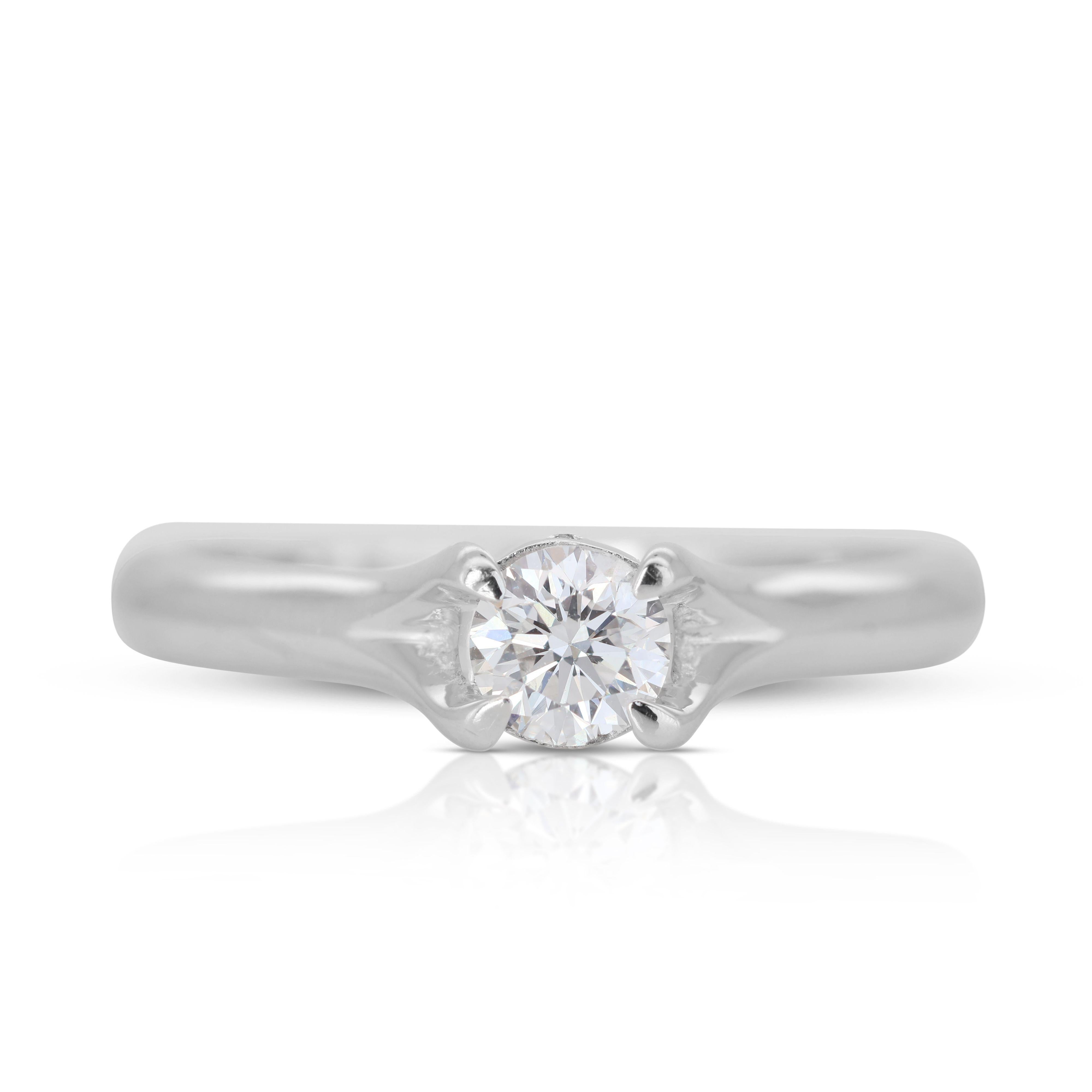 Round Cut Classic 14K White Gold Solitaire Ring with 0.35ct Natural DiamondsDianoche Pte L For Sale
