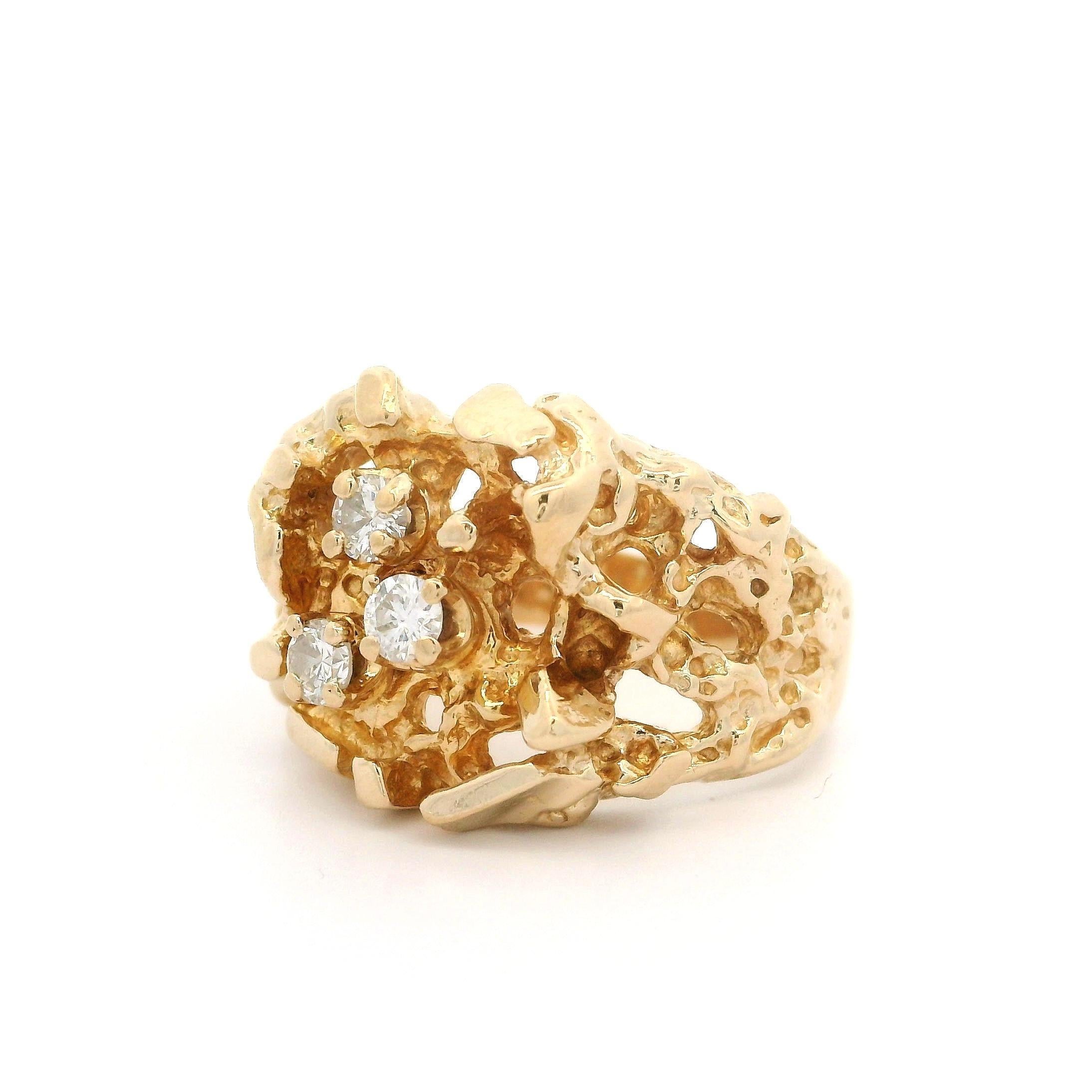 Classic 14k Yellow Gold 0.30ctw Diamond Wide Nugget Texture Statement Ring (Bague classique en or jaune 14k avec texture de pépite) en vente 4