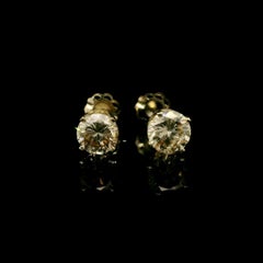 Classic 14k Yellow Gold 1.04ct Fancy Light Brown Champagne Diamond Stud Earrings