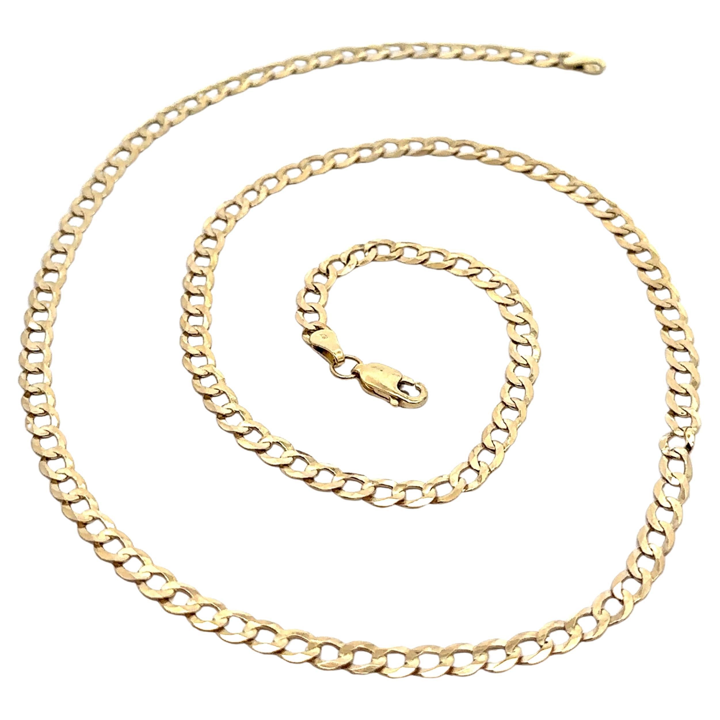 What do I call a flat chain necklace?