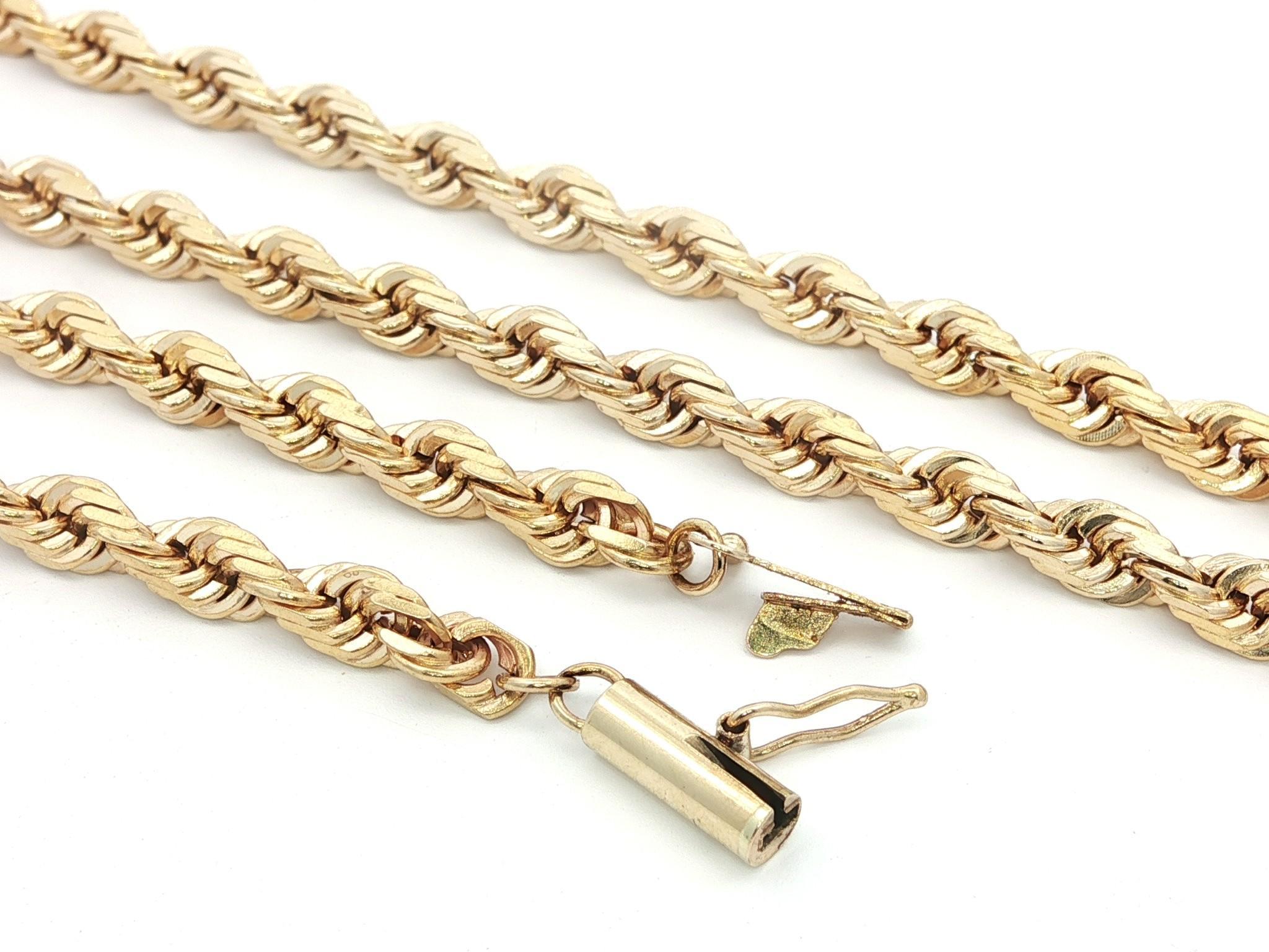 Collier classique en or jaune 14k avec chaîne à maillons en corde solide de 24 pouces et fermoir en forme de tonneau Excellent état - En vente à Montclair, NJ