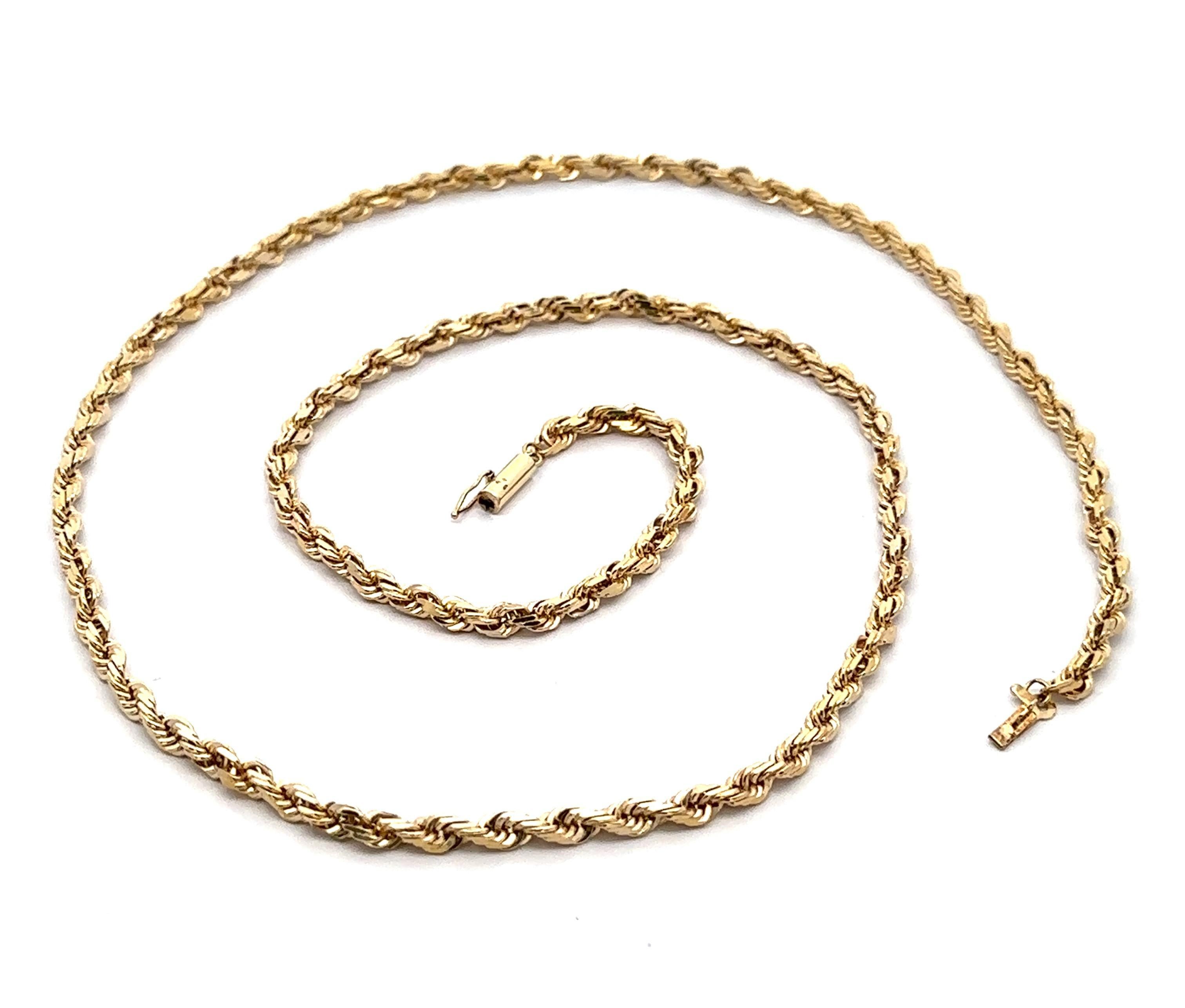 Collier classique en or jaune 14k avec chaîne à maillons en corde solide de 24 pouces et fermoir en forme de tonneau en vente 1