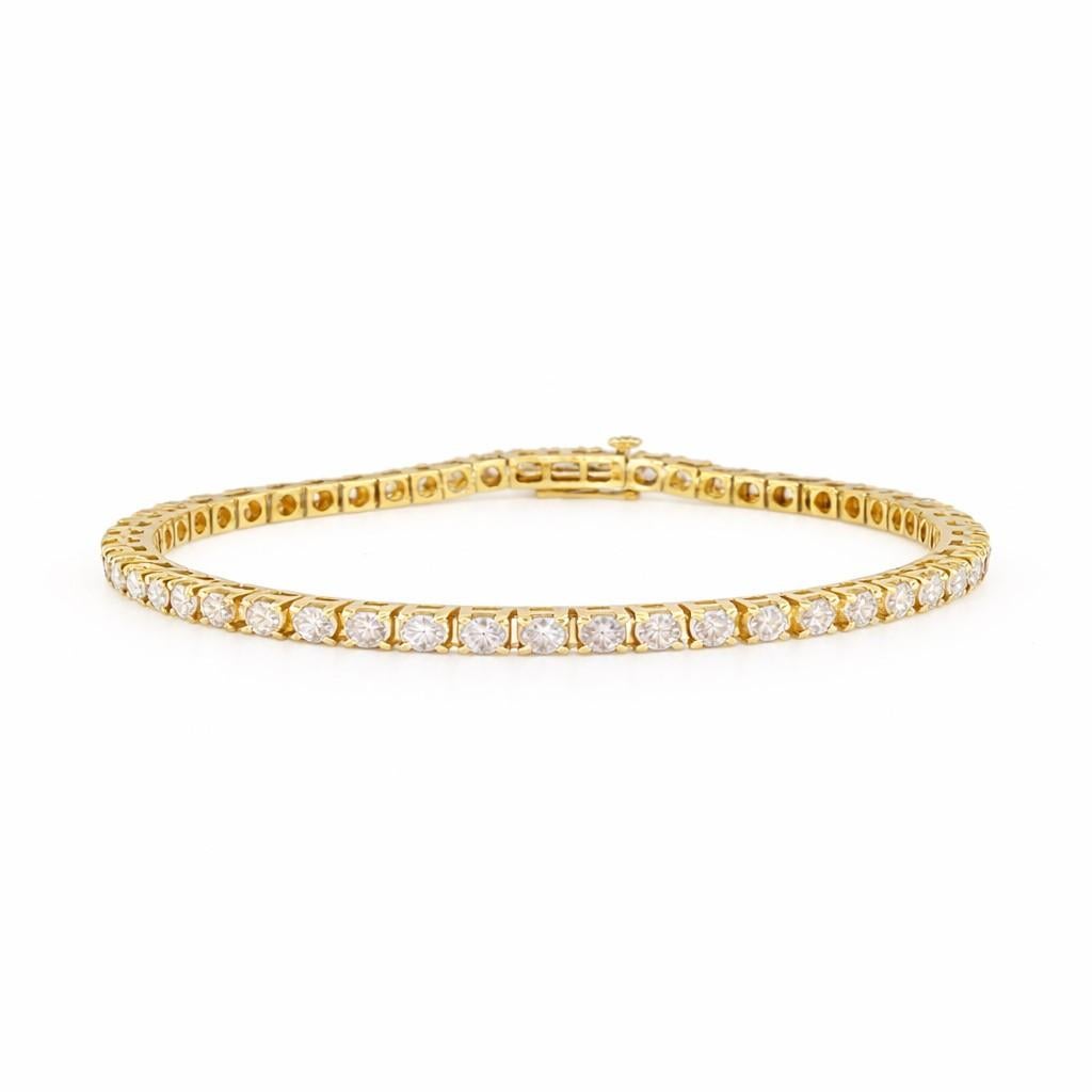 Pulsera clásica de oro amarillo de 14k con 4 puntas de diamantes