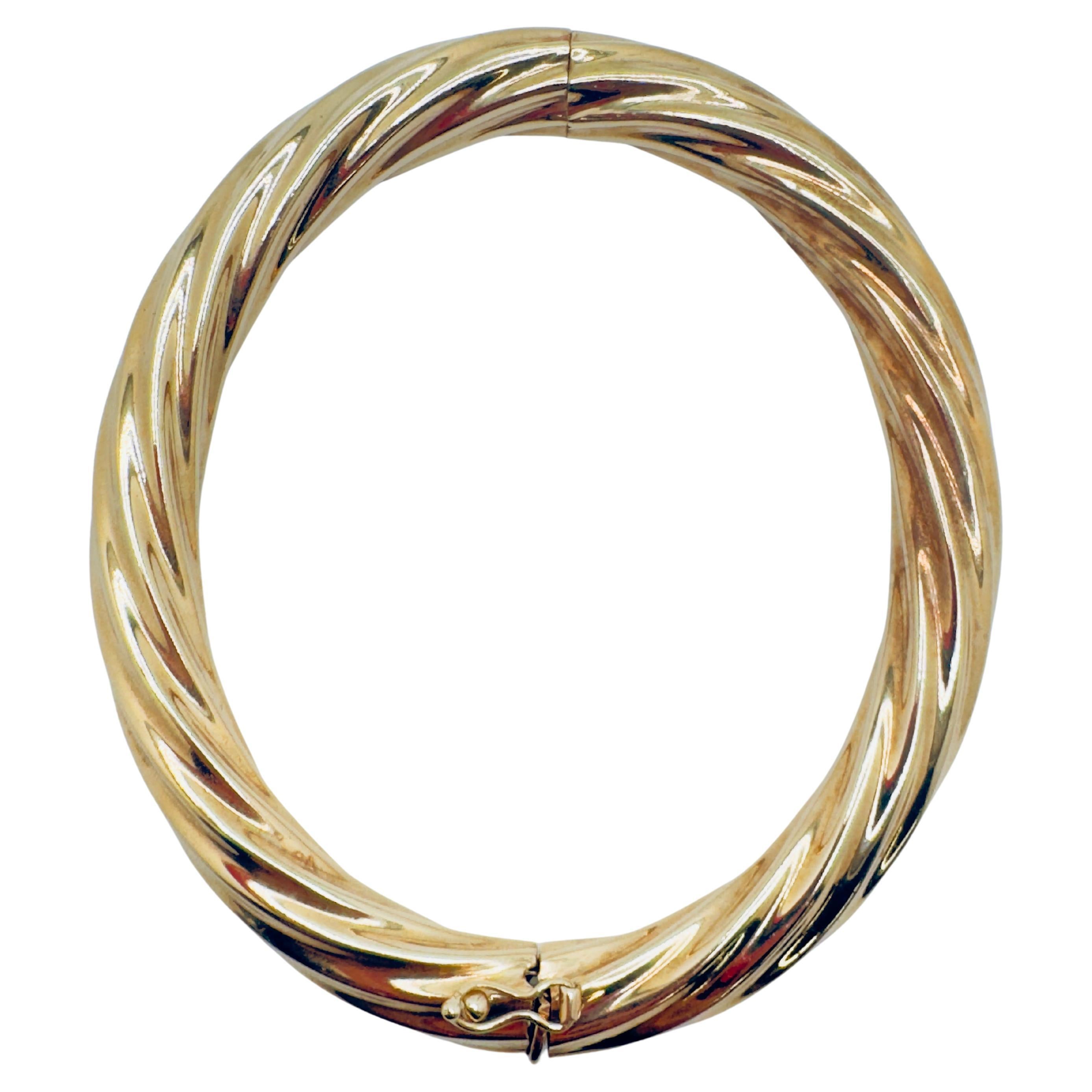 Pulsera clásica de oro amarillo de 14 quilates Cable Twist en venta
