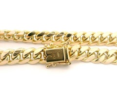 Pulsera Clásica de Eslabones Cubanos de Oro Amarillo de 14k con Cierre de Pulsador y Cierre de Seguridad