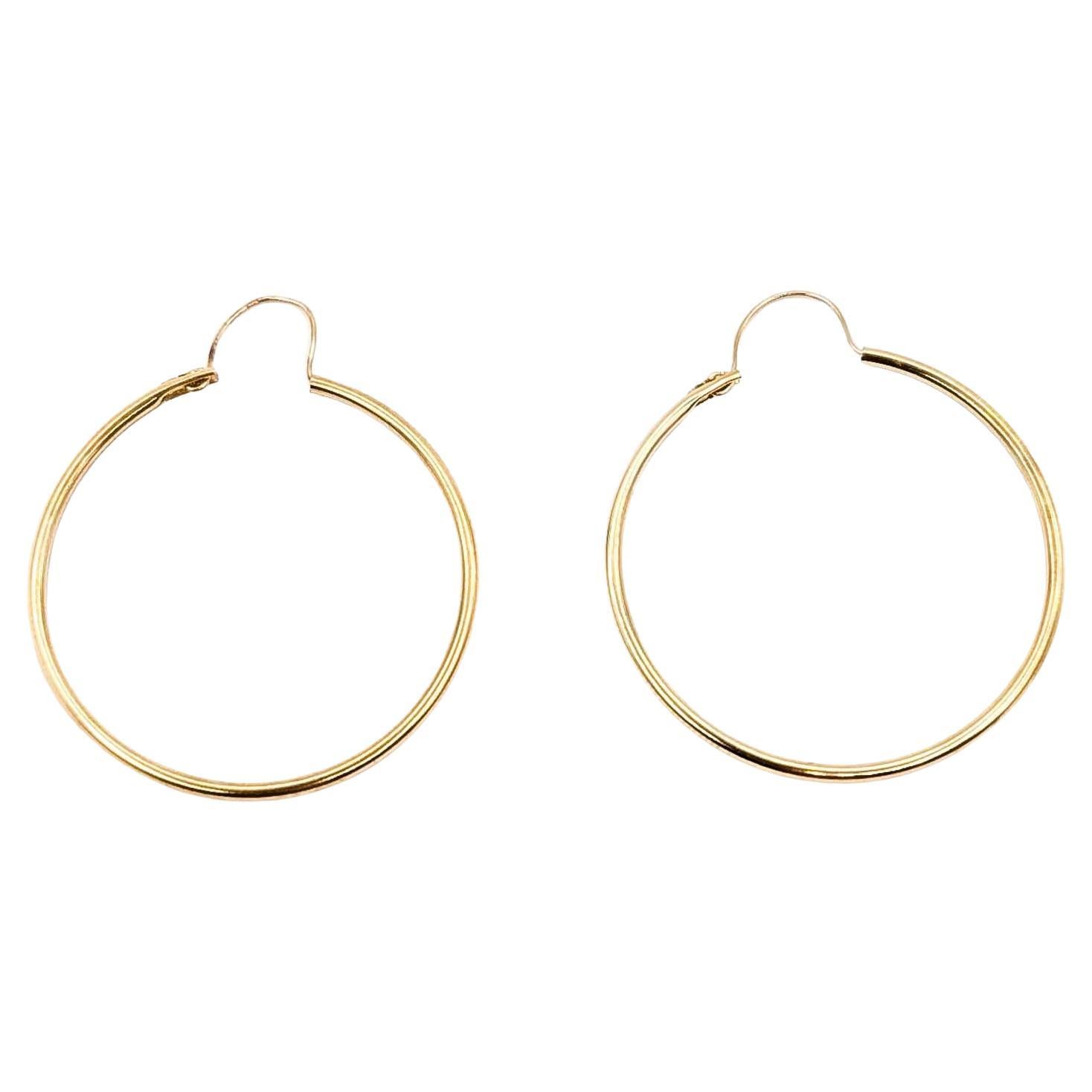 Pendientes de aro clásicos de oro amarillo de 14k