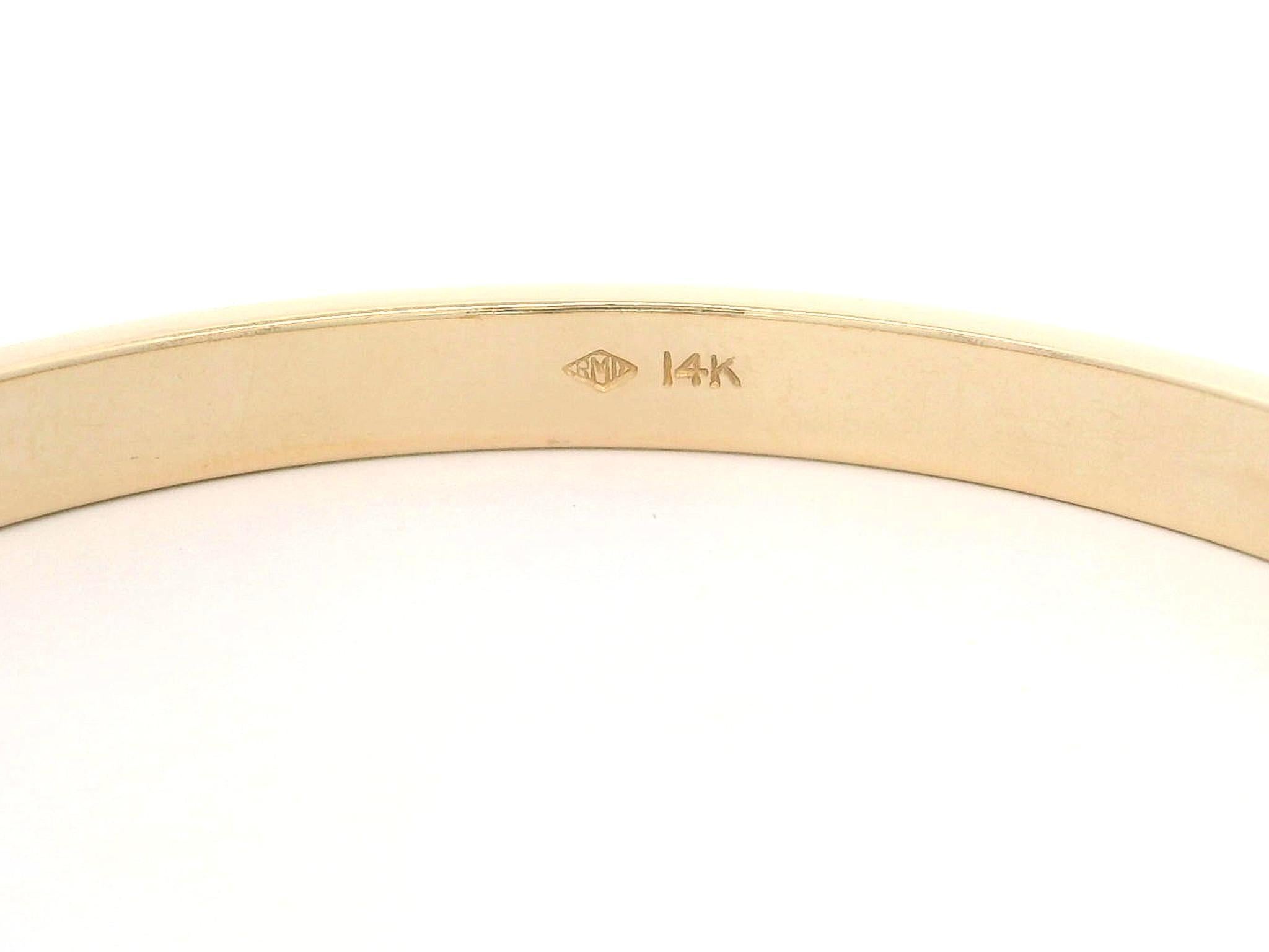 Classic 14k Yellow Gold Polished Concave Stackable Slip On Bangle Bracelet In Excellent Condition In Montclair, NJ