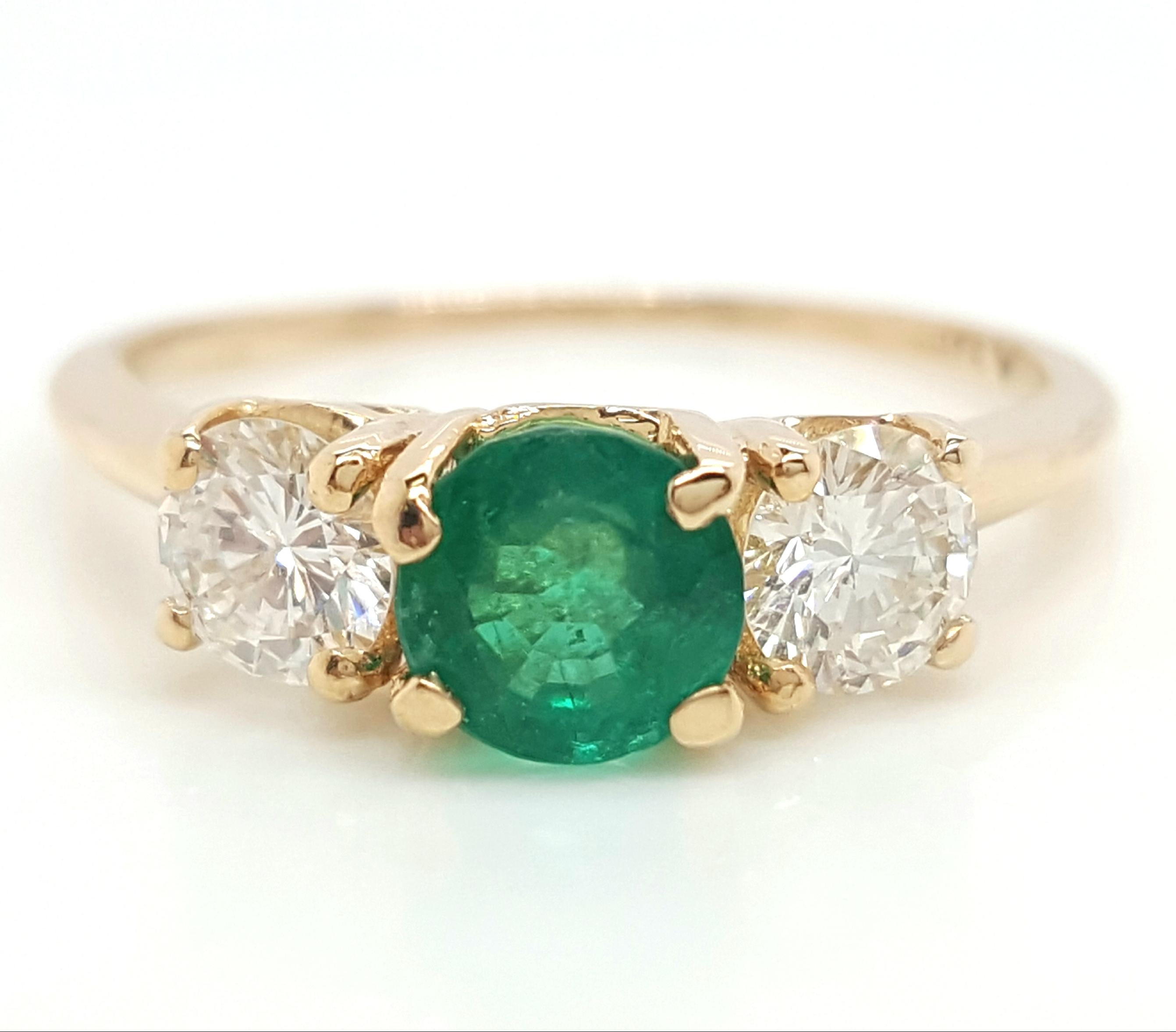 Classic 14 Karat Yellow Gold Three-Stone Emerald and Diamond Ring In Good Condition In Addison, TX