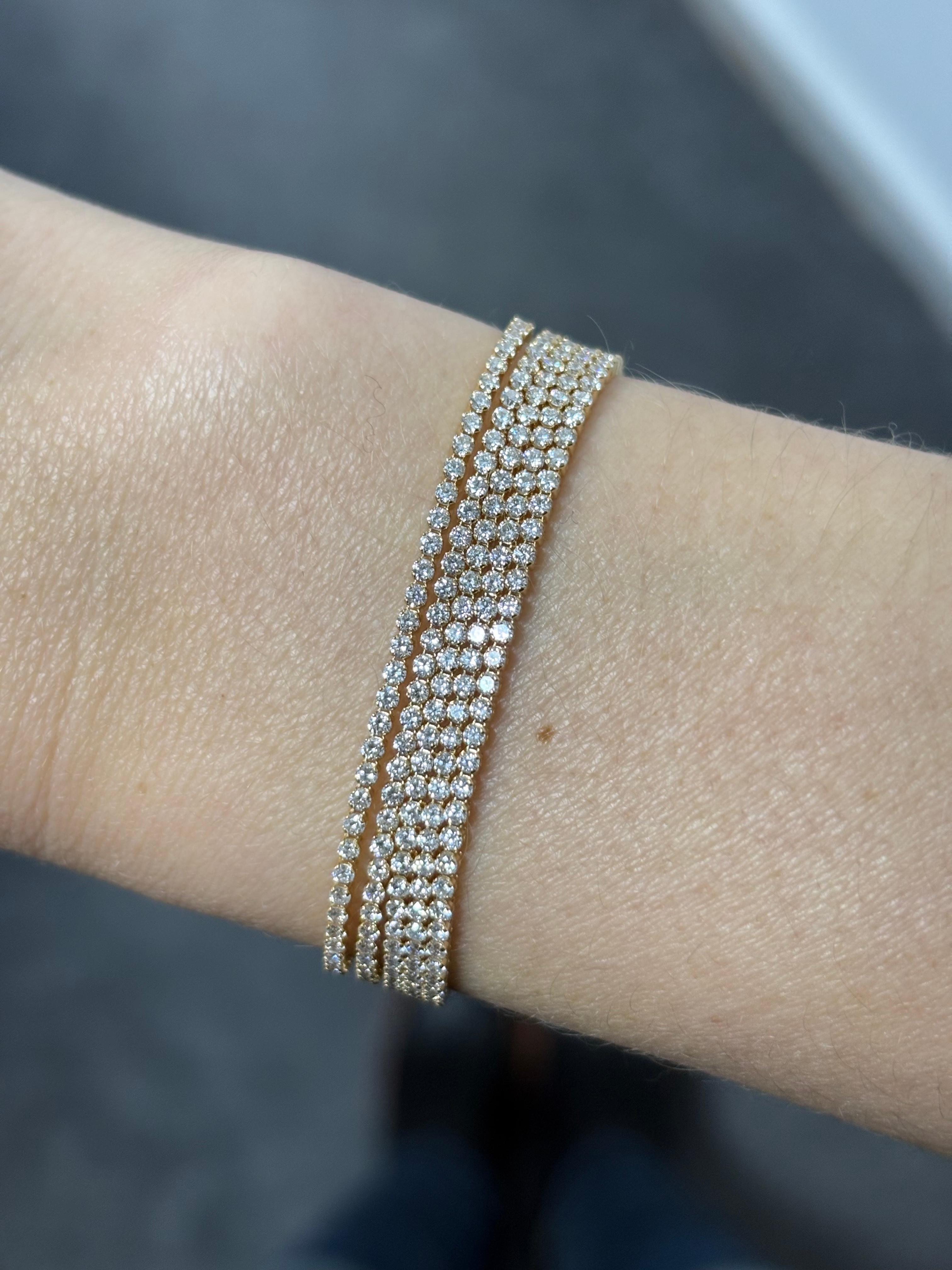 Klassisches 1,50CT Tennisarmband mit vier Zacken aus 18 Karat Roségold mit natürlichen Diamanten im Angebot 5