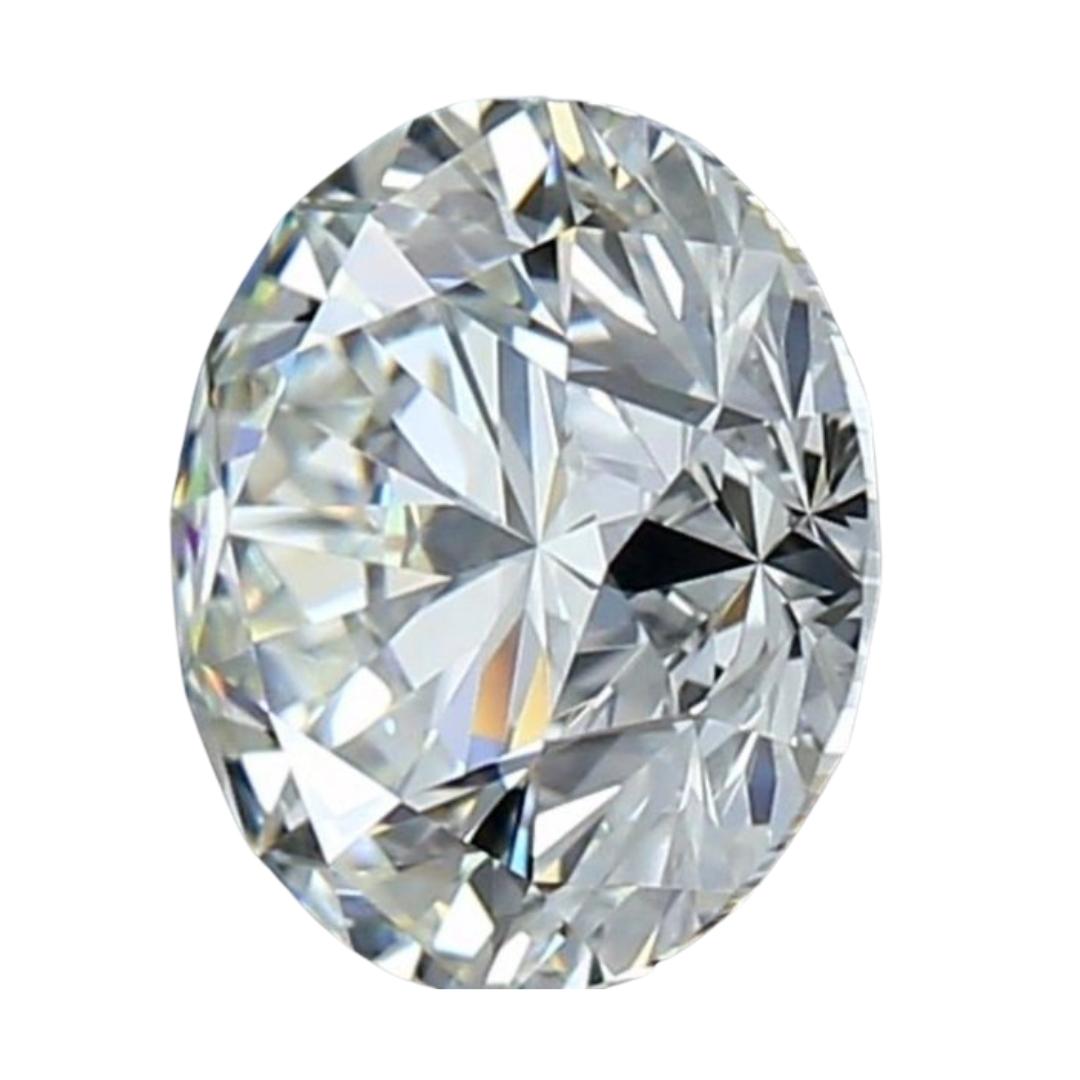 Classic 1.62ct Triple Excellent Ideal Cut Round-Shaped Diamond - IGI Certified In New Condition For Sale In רמת גן, IL