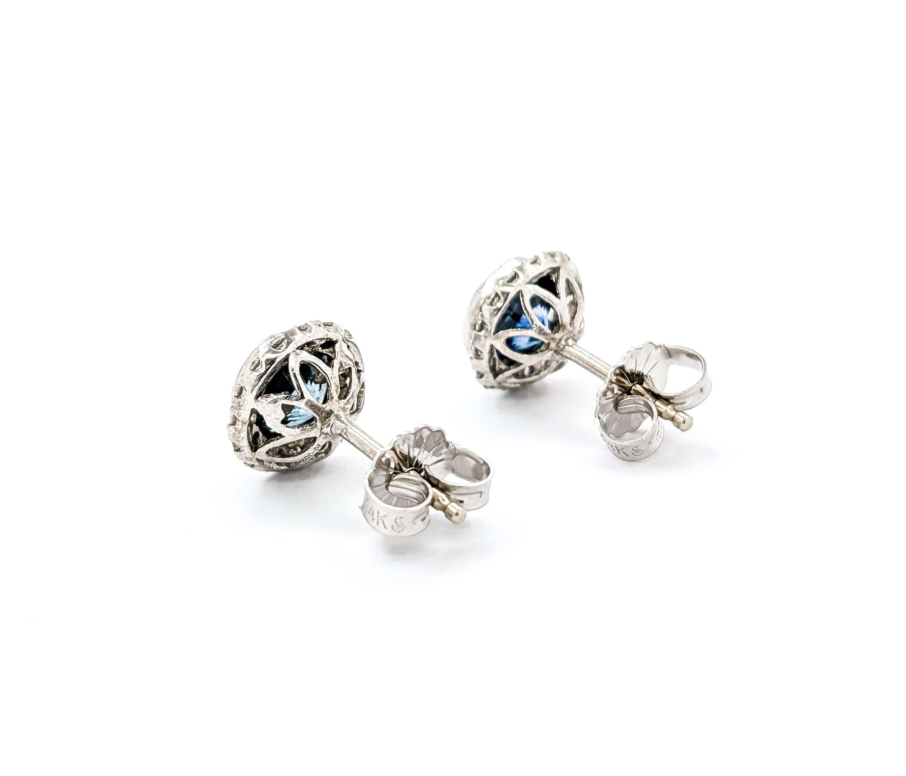 Orecchini classici con zaffiro Montana e diamanti a raggiera da 1,63 ct. in oro bianco In condizioni Nuovo in vendita a Bloomington, MN