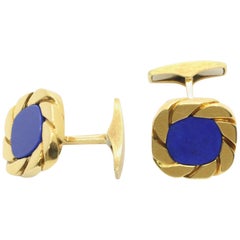 Classic 18 Karat Yellow Gold Cuf Flinks with Lapis Lazuli