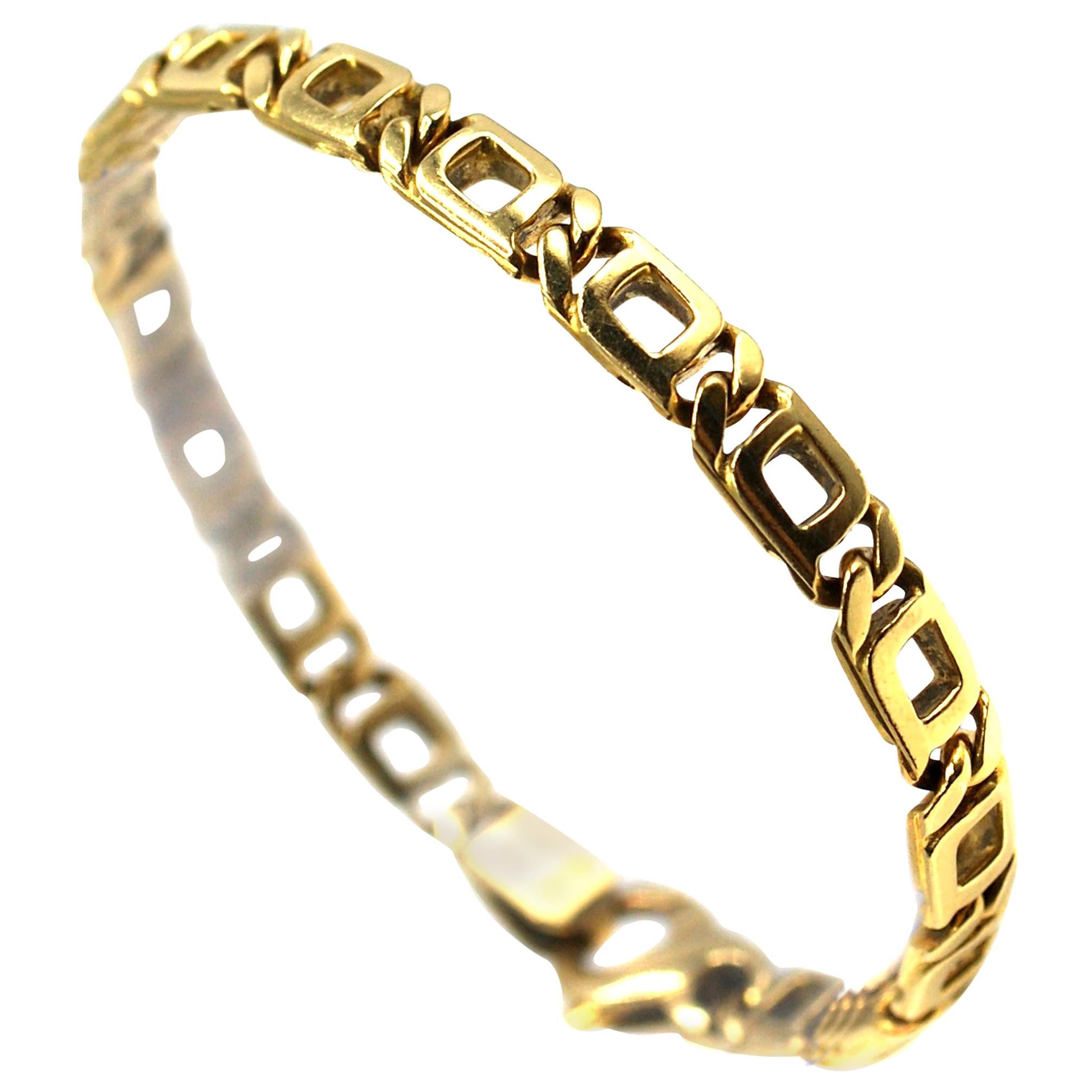 Classic 18 Karat Yellow Gold Curb Link Bracelet