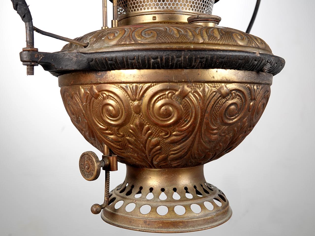 Classic 1800er Saloon Lampe (19. Jahrhundert) im Angebot