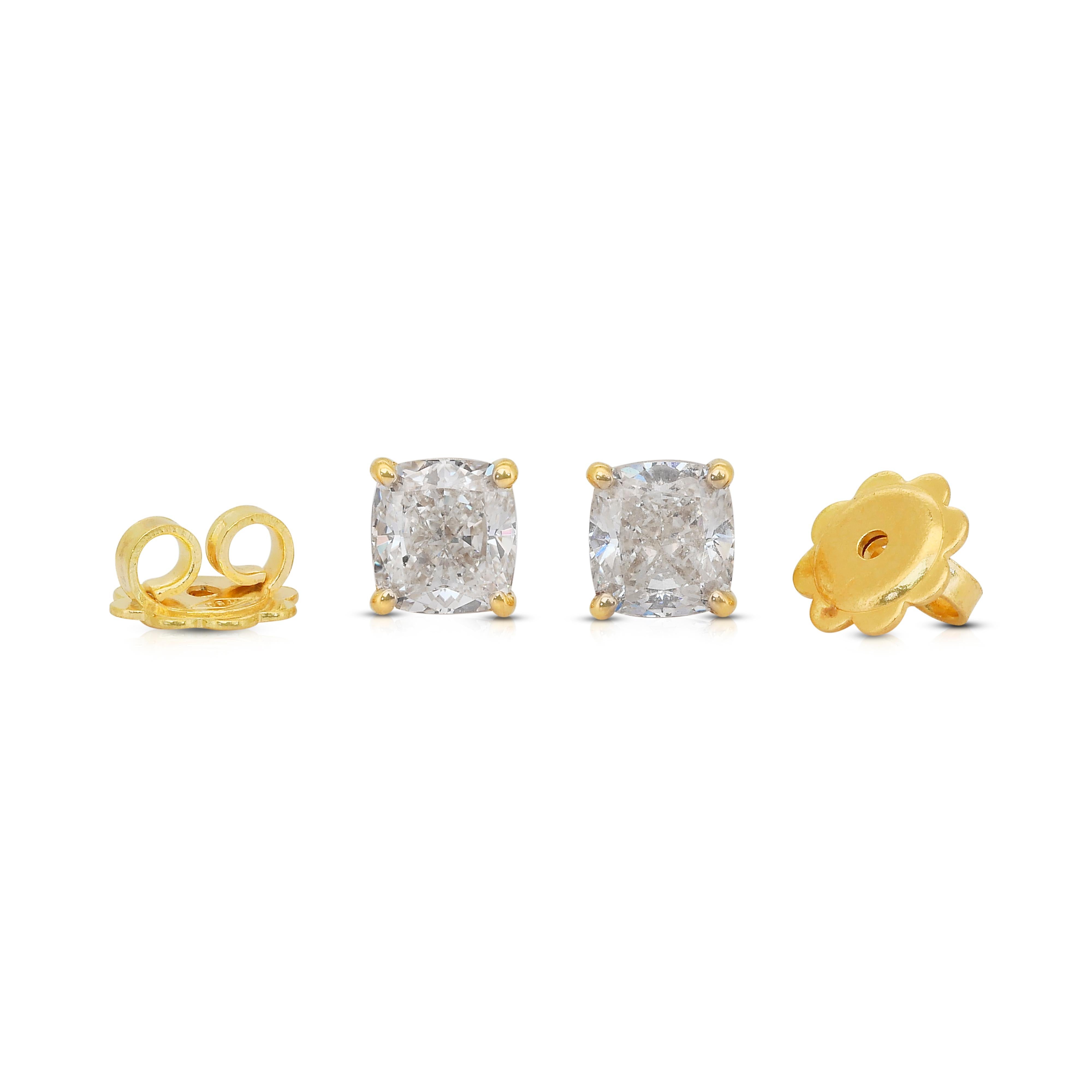 Classic 1.85ct Diamonds Stud Earrings in 18k Yellow Gold - IGI Certified For Sale 4