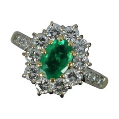Classic 18ct Gold Emerald and Vs 0.95ct Diamond Cluster Ring