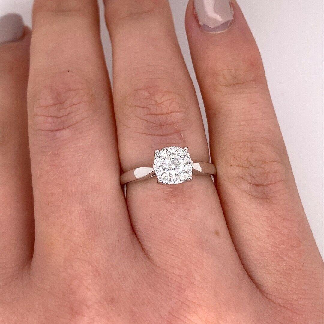 Round Cut Classic 18ct White Gold Diamond Solitaire Ring with 0.33ct F/VS Diamonds For Sale