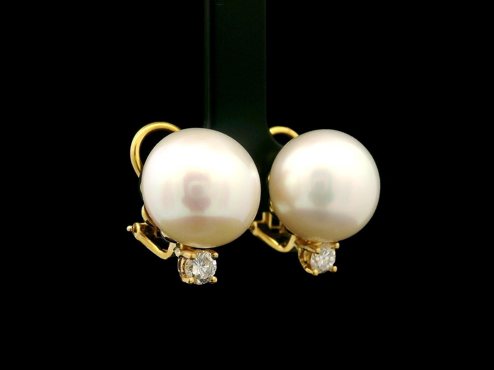 Classic 18k Gold 13mm Large Pearls w/ 0.40ctw Diamond Button Clip On Earrings For Sale 2