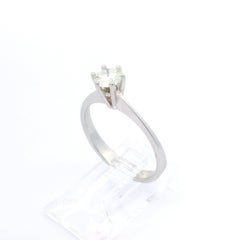 Classic 18k White Gold 0.37ctw Diamond Solitaire Promise Engagement Ring