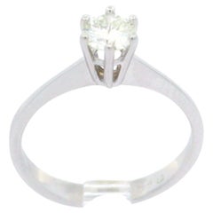 Classic 18k White Gold 0.37ctw Diamond Solitaire Promise Engagement Ring