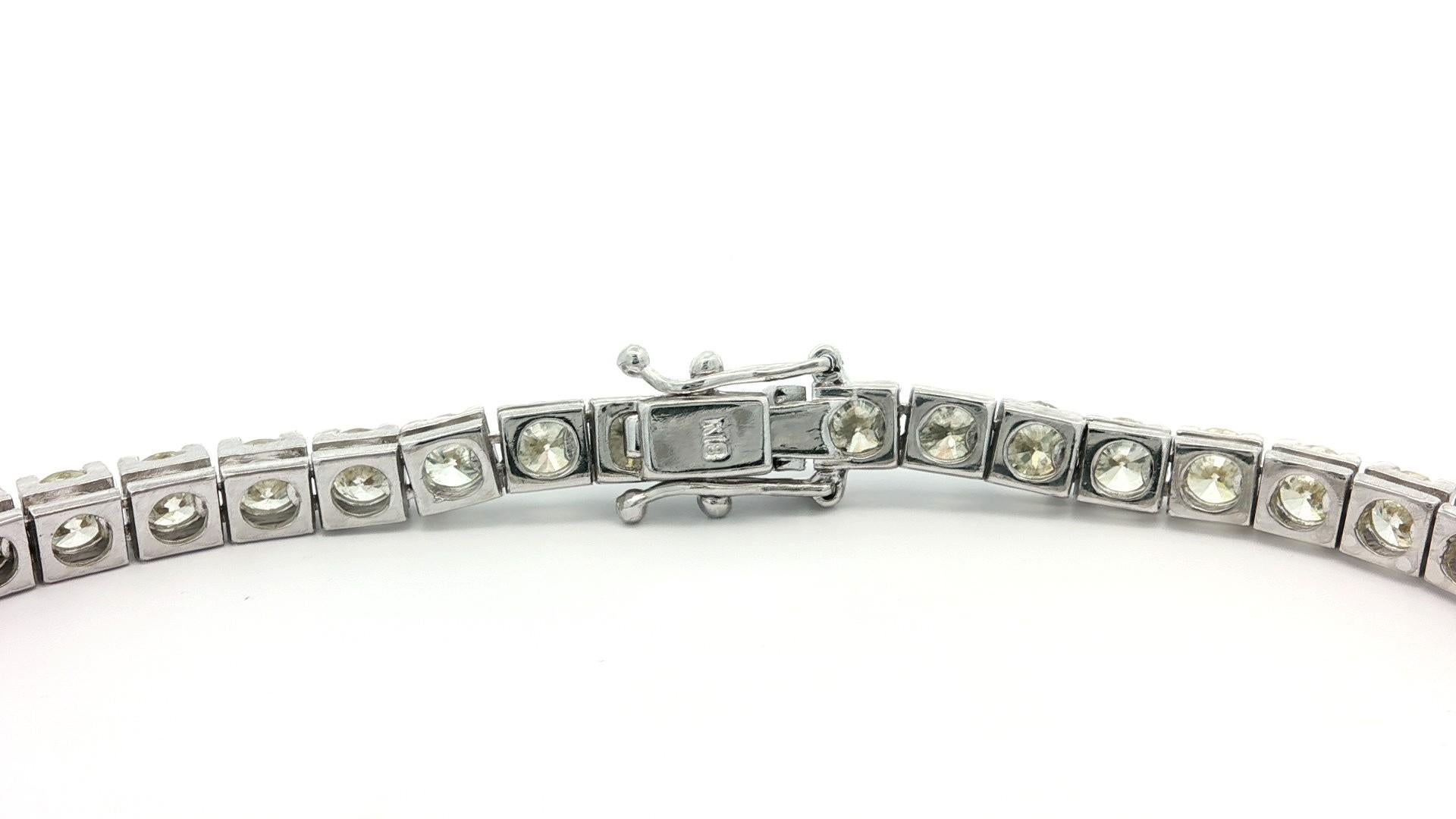 Klassische 18k Weißgold 11,50ctw Nizza große runde Diamanten Linie Tennis-Armband im Angebot 6