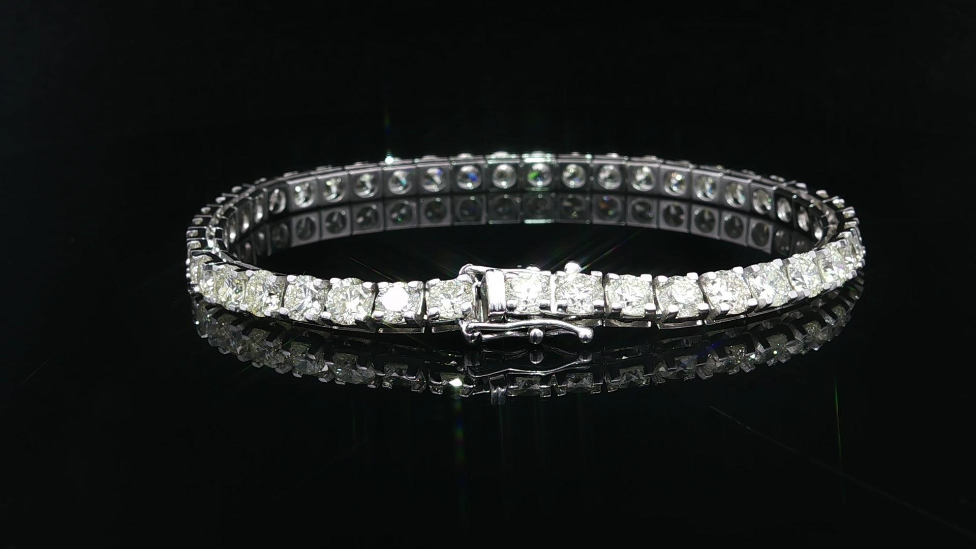 Klassische 18k Weißgold 11,50ctw Nizza große runde Diamanten Linie Tennis-Armband Damen im Angebot