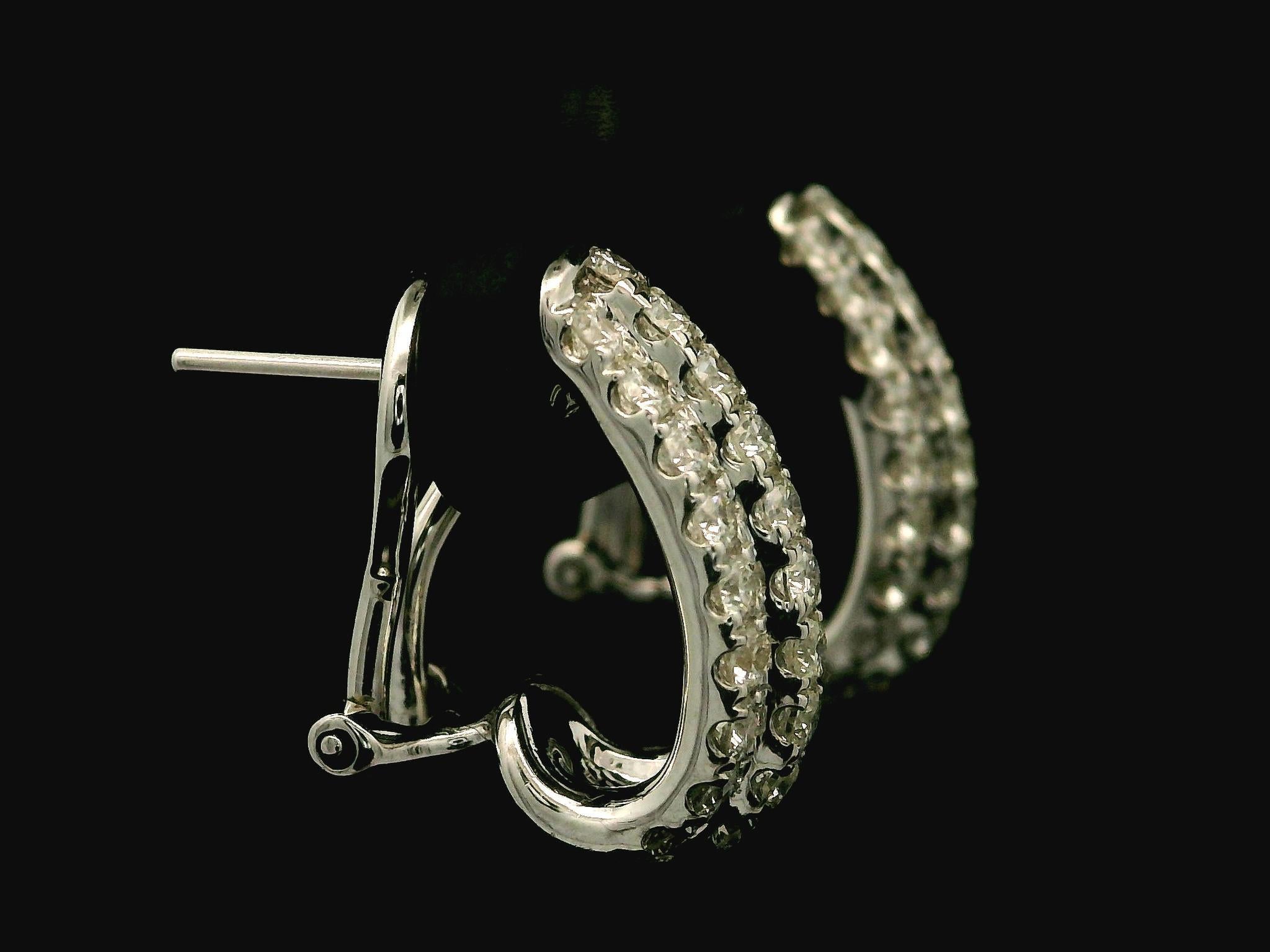 Classic 18k White Gold 1.16ctw High Quality Diamond 3 Row Cuff Omega Earrings In Excellent Condition In Montclair, NJ