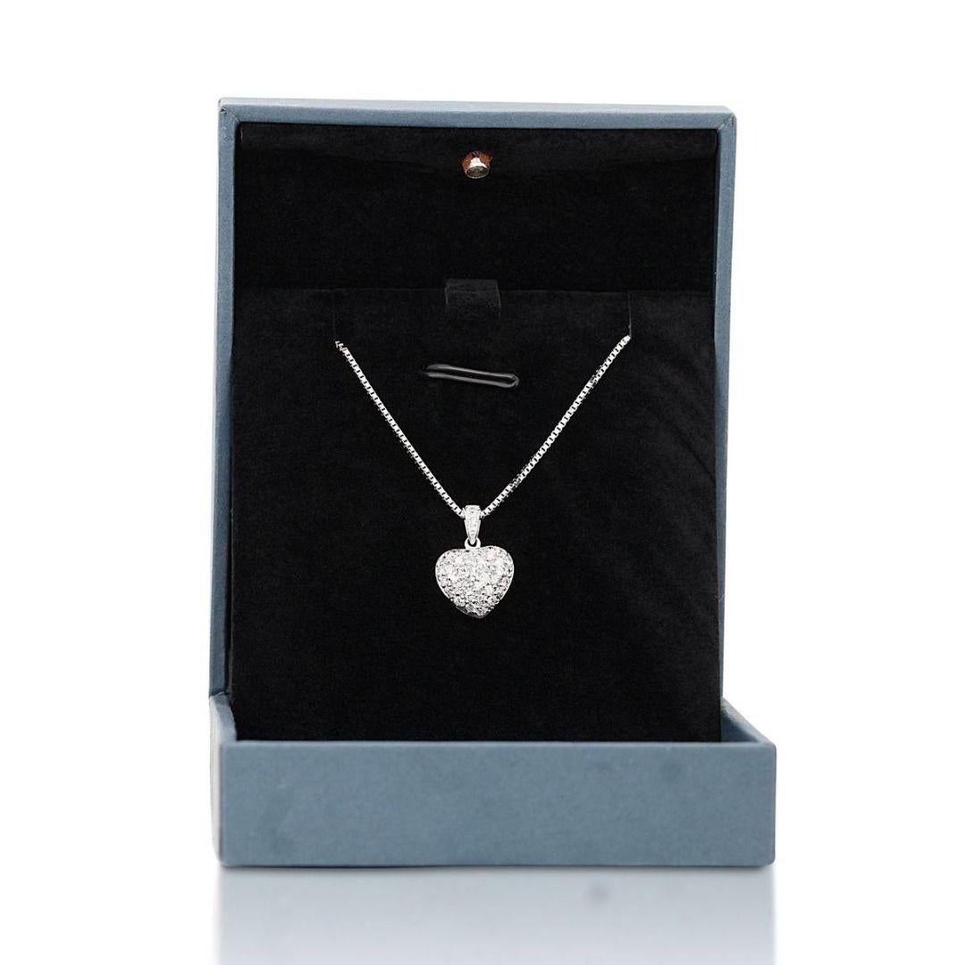 Classic 18K White Gold Diamond Heart Pendant Necklace 3