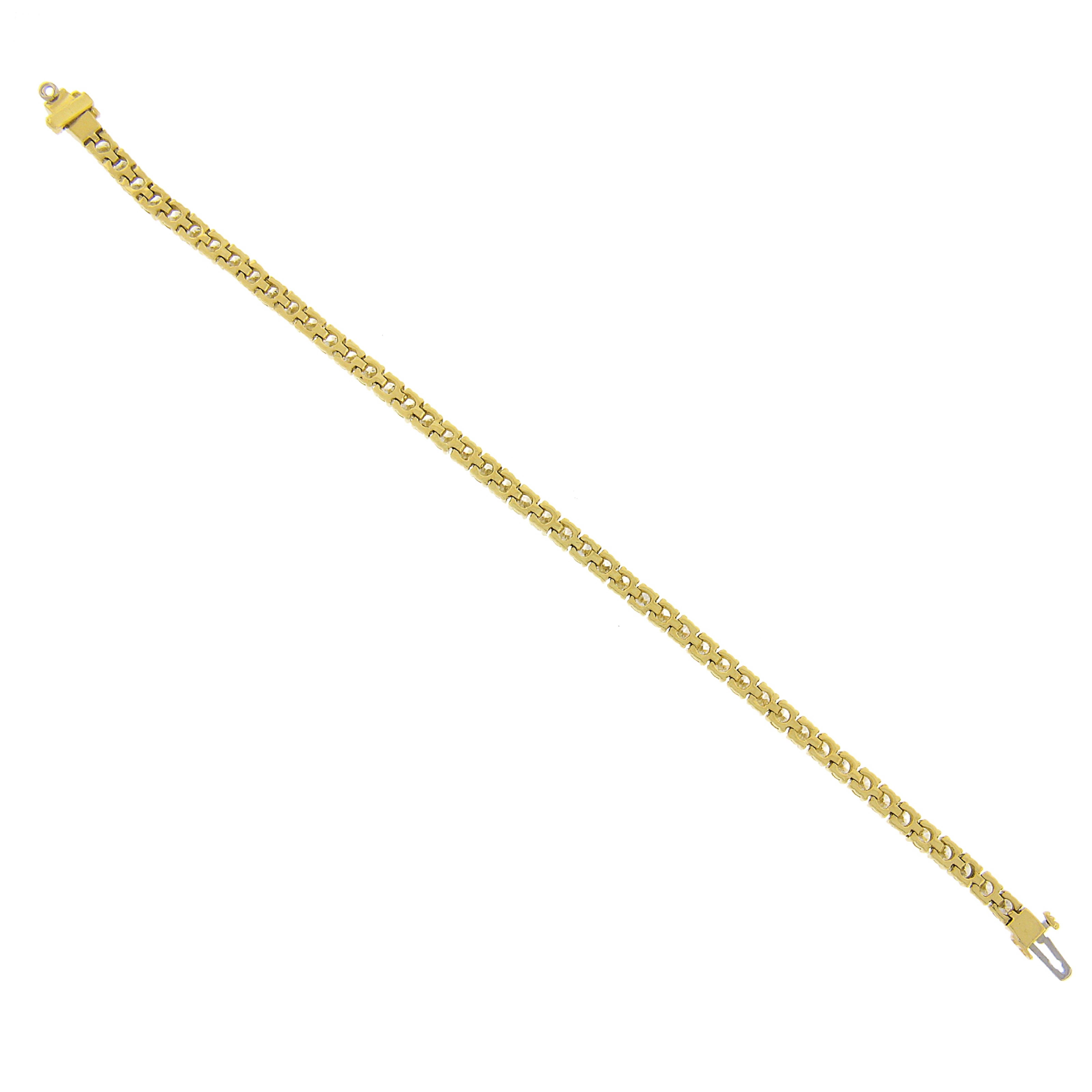 Women's or Men's Classic 18k Yellow Gold 7.50ctw Round Brilliant Cut Diamond Line Tennis Bracelet For Sale