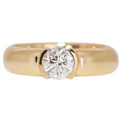 Classic 18K Yellow Gold Solitaire Ring