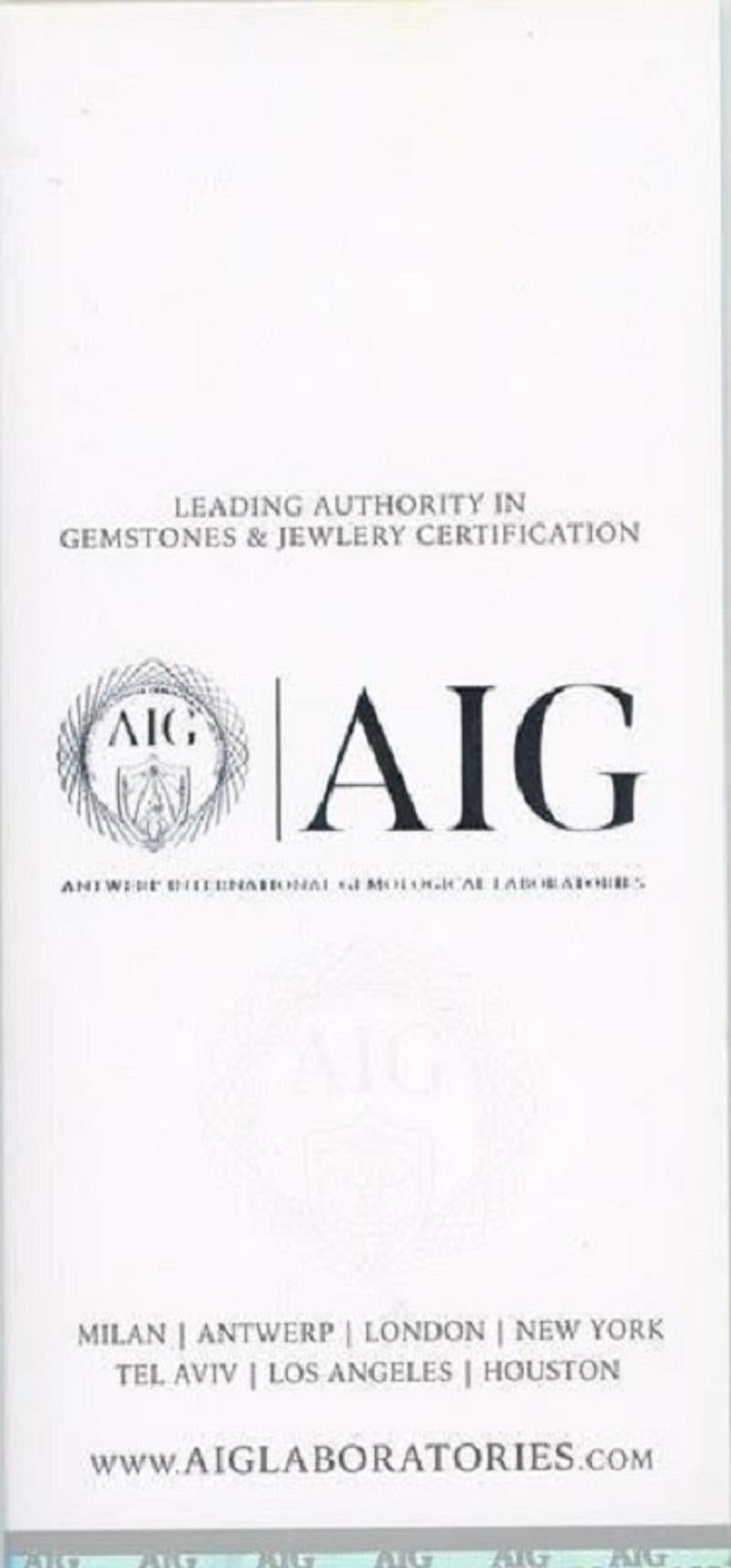 Classic 18k Yellow Gold Stud Earrings with 0.68 Ct Natural Diamonds, AIG Cert 1