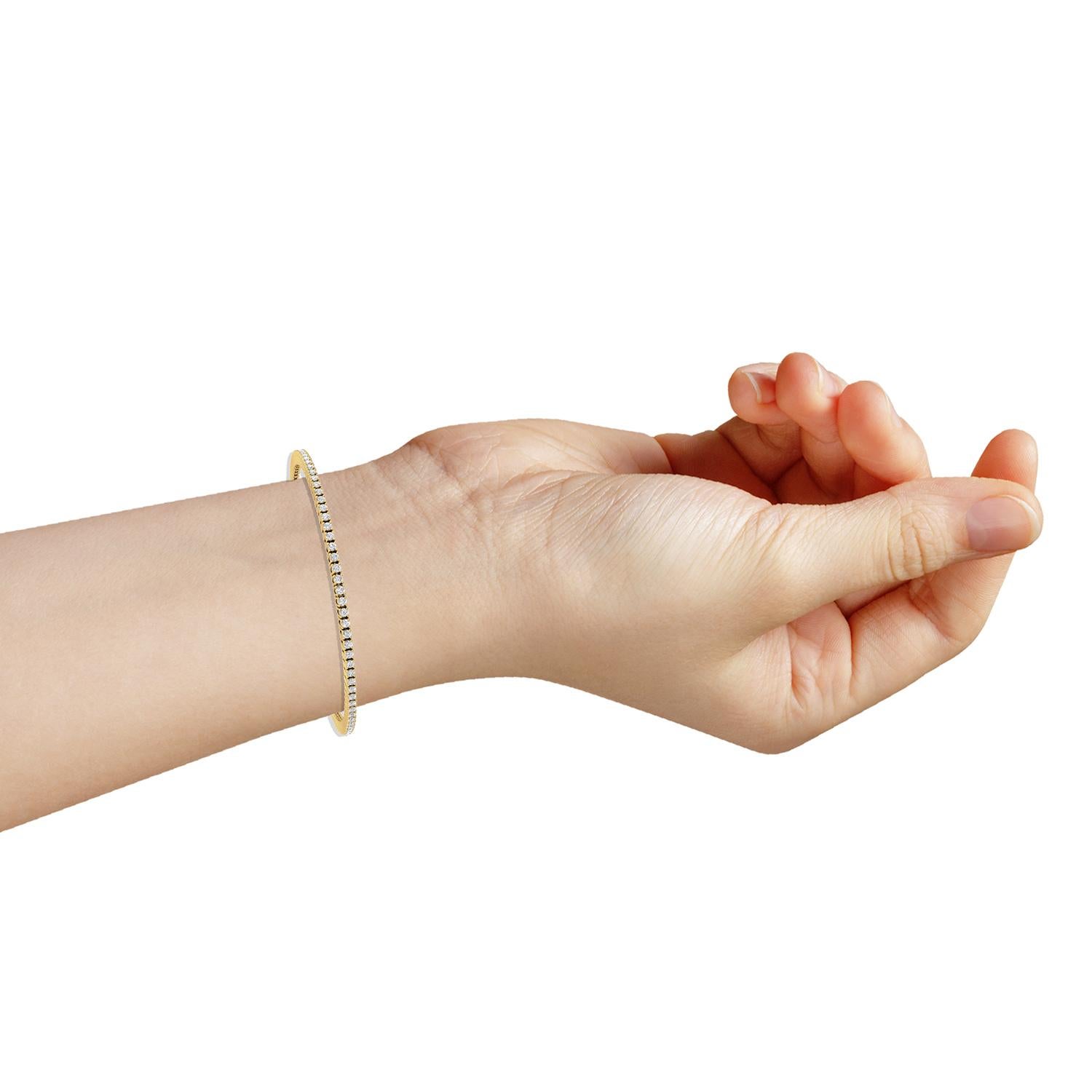 Artisan Bracelet de tennis classique en or jaune 18 carats avec diamants, 7 pouces en vente